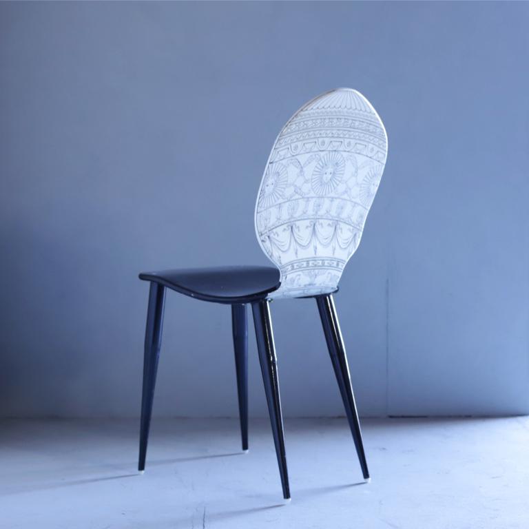 “Mongolfiera” chair by Piero Fornasetti.