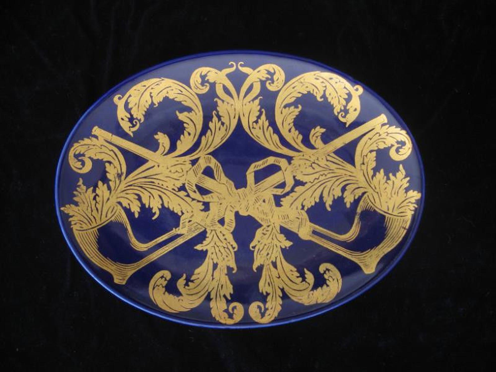 Italian Piero Fornasetti Oval Dish with Gilt Pipe and Tobacco Motif For Sale