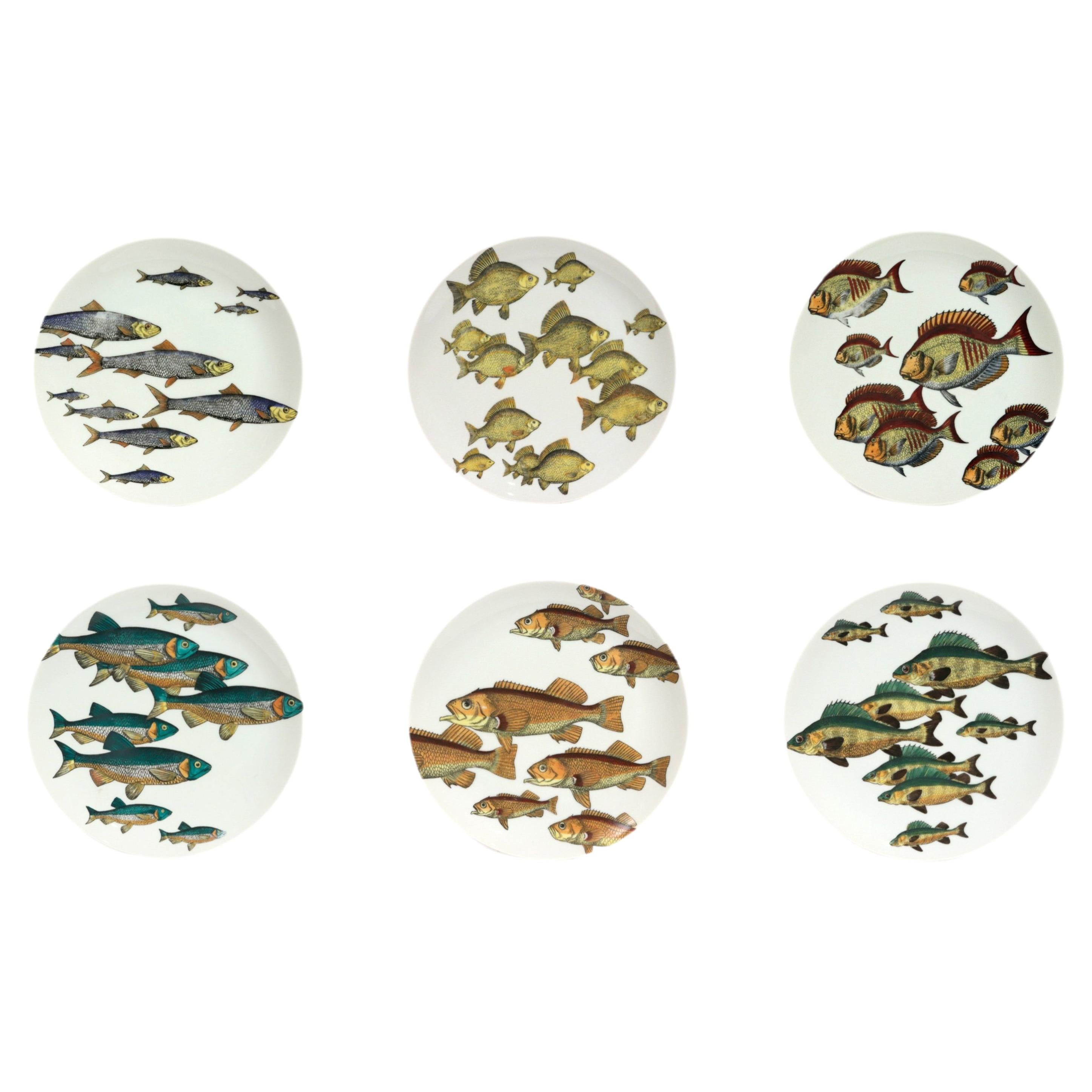 Piero Fornasetti "Pesci" Porcelain Plates, Set of Six Plates with School of Fish