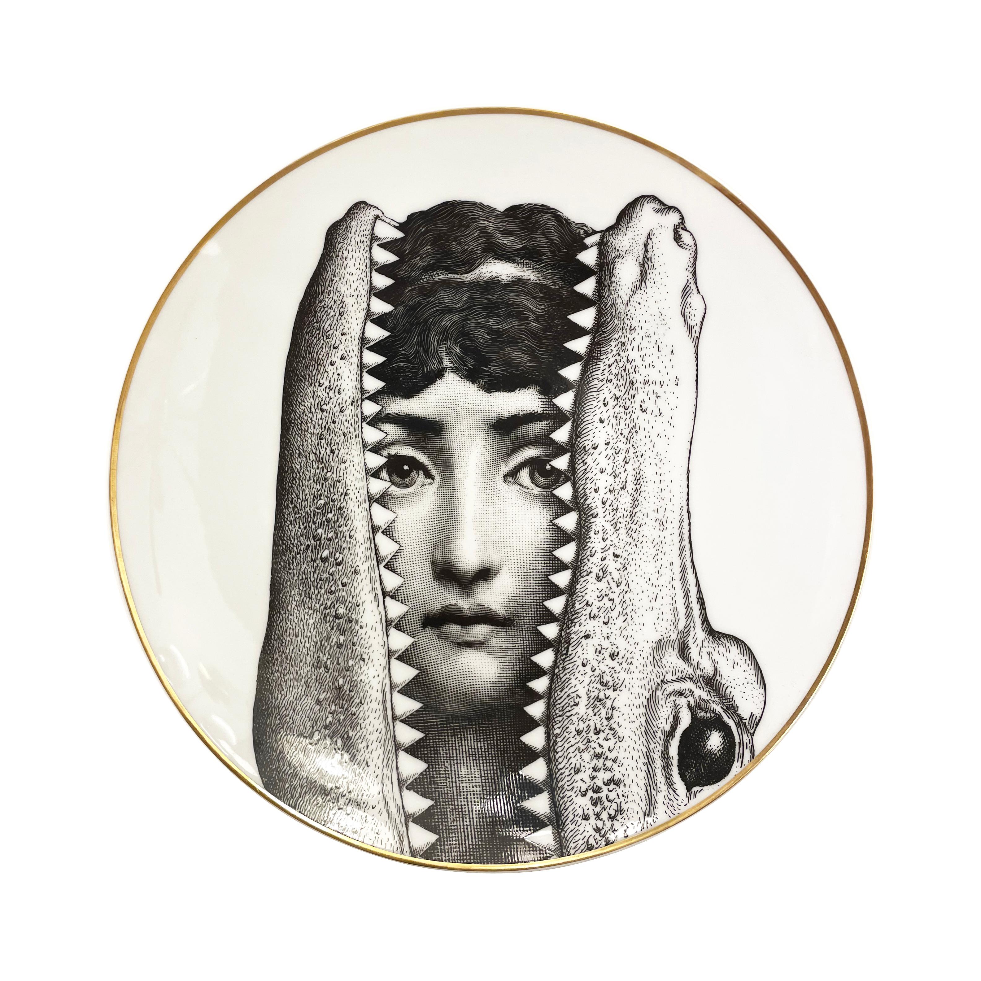 Piero Fornasetti Plates for Rosenthal, 1980s In Good Condition In New York, NY