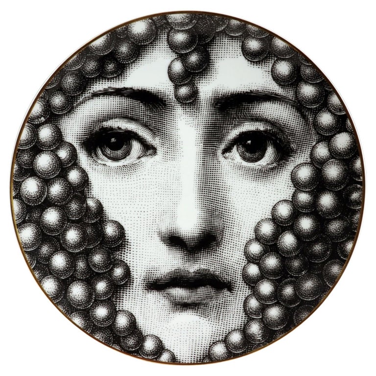 Piero Fornasetti Rosenthal Porcelain Themes and Variations Plate, Motiv 25  For Sale at 1stDibs