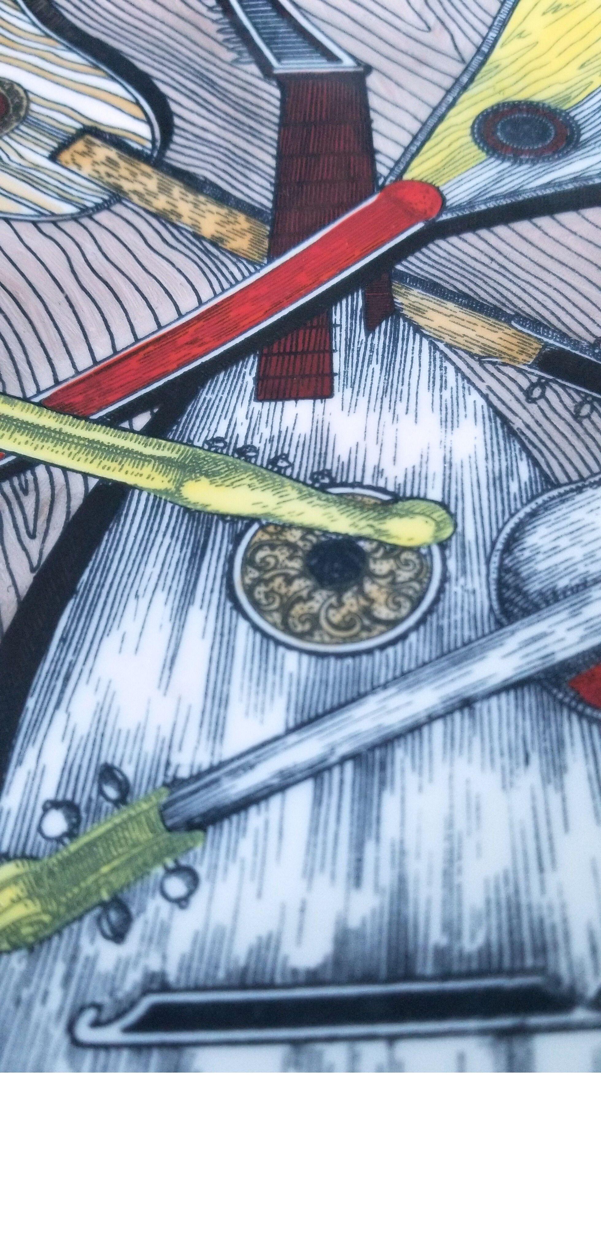 Piero Fornasetti Strumenti Musicali Piatto in Porcellana No. 2 In condizioni buone in vendita a Miami, FL