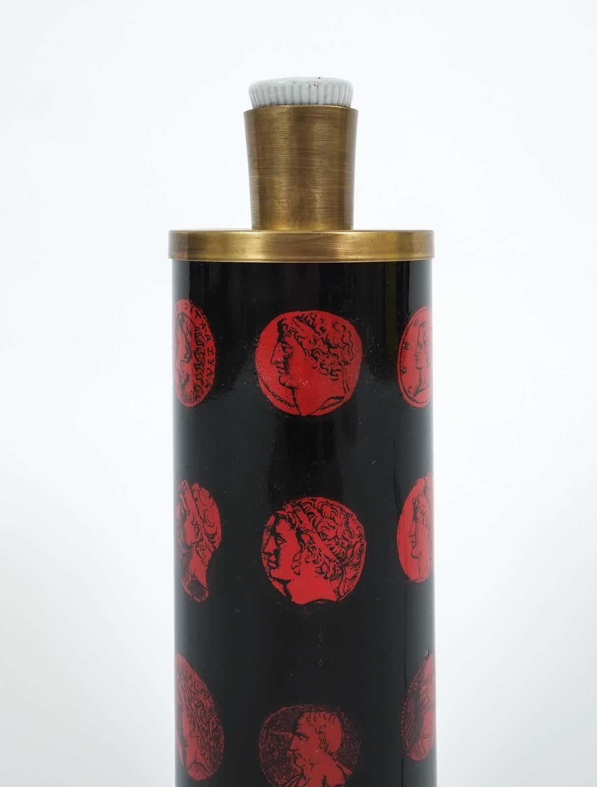 Mid-Century Modern Piero Fornasetti Table Lamp Cameo Red And Black, circa 1960