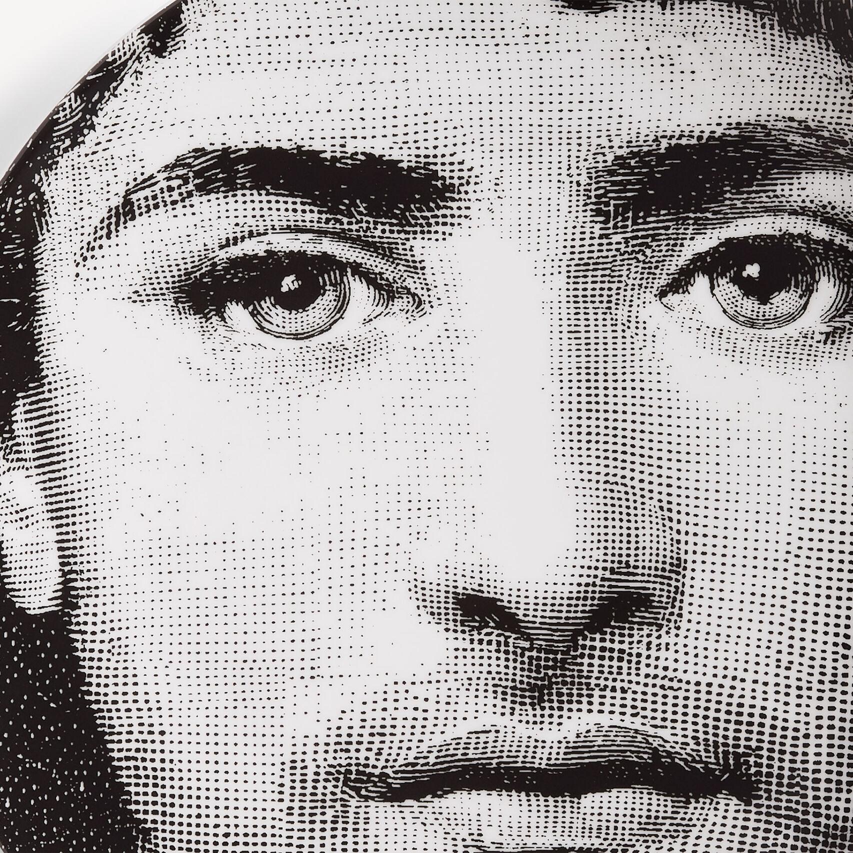 Mid-Century moderno Piero Fornasetti Tema e Variazioni Piatto in porcellana 333 in vendita