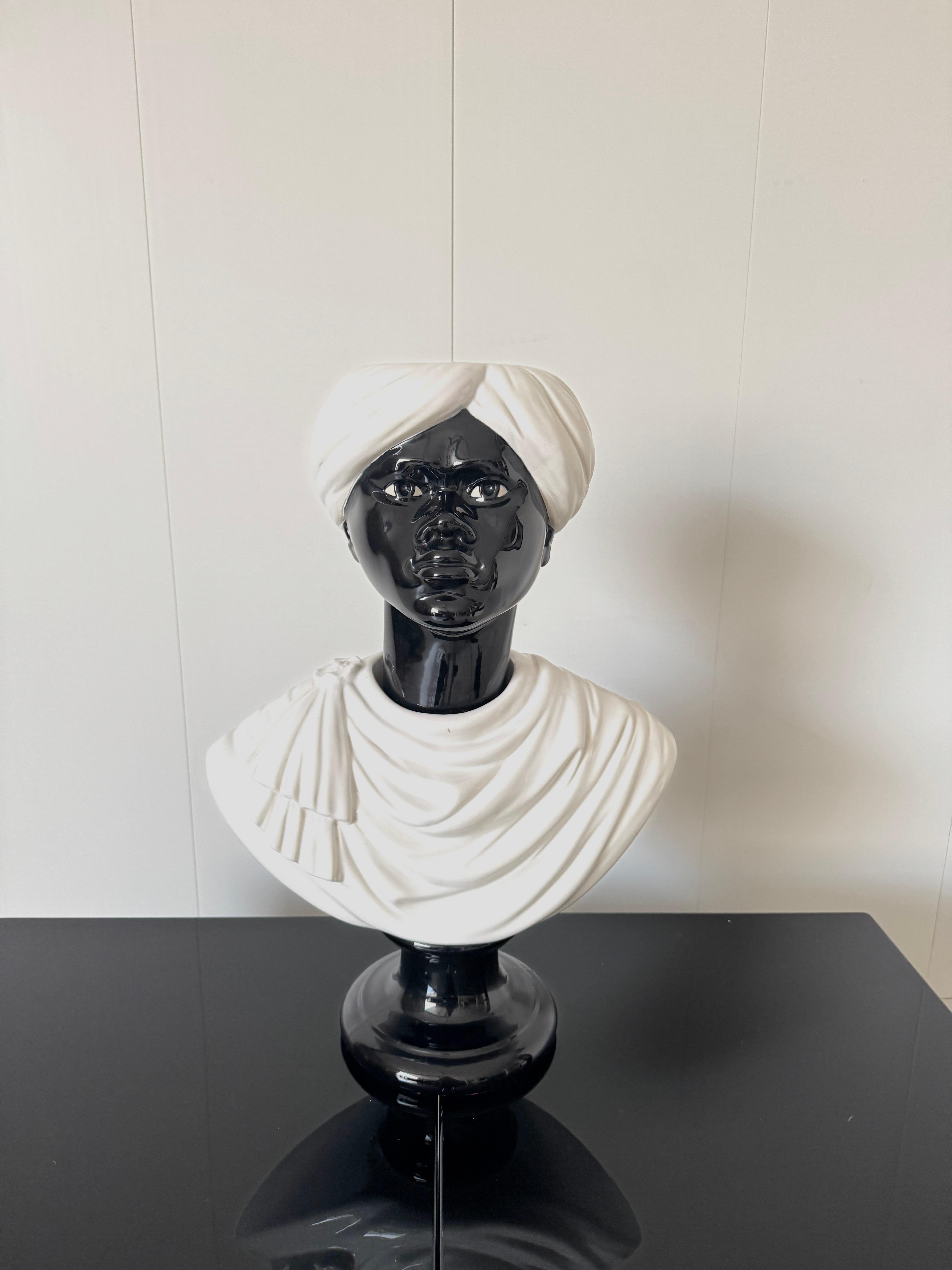 Piero Fornasetti, Vaso 'Testa di Moro', prod. Fornasetti, 1960er Jahre (Moderne der Mitte des Jahrhunderts) im Angebot