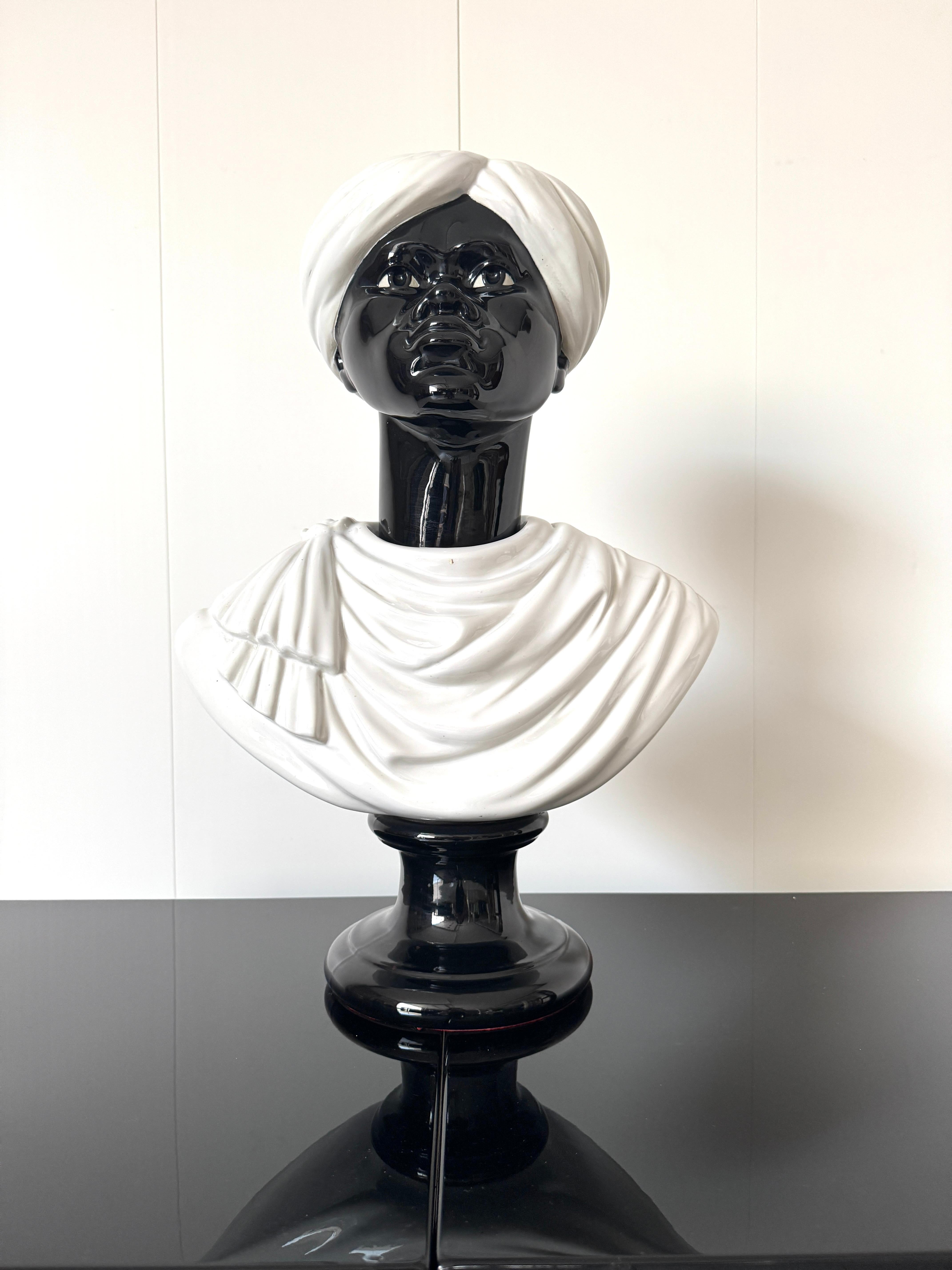 Piero Fornasetti, Vaso 'Testa di Moro', prod. Fornasetti, 1960er Jahre (Italian) im Angebot