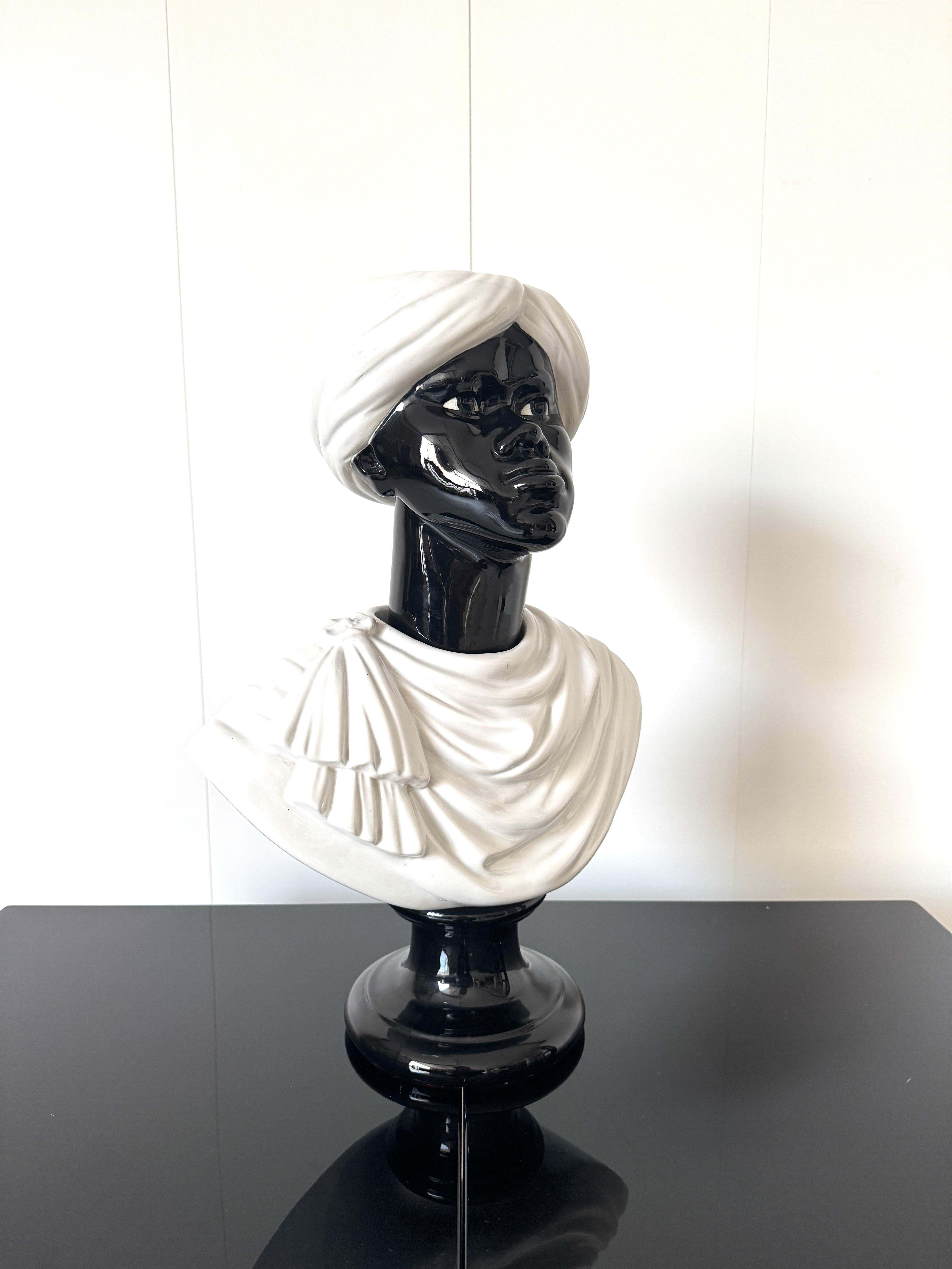 Piero Fornasetti, Vaso 'Testa di Moro', prod. Fornasetti, 1960er Jahre im Zustand „Gut“ im Angebot in Rivoli, IT
