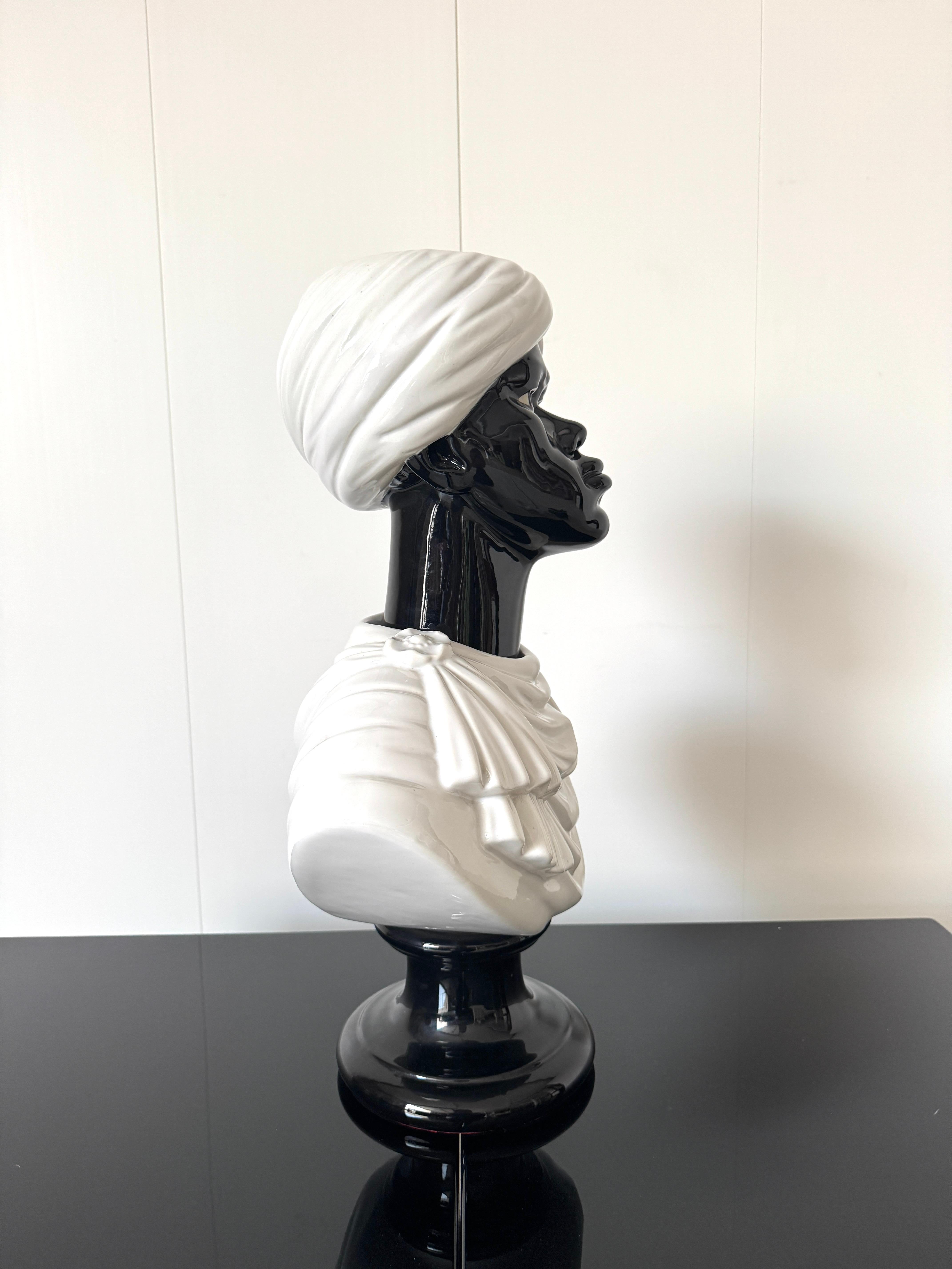 Piero Fornasetti, Vaso 'Testa di Moro', prod. Fornasetti, 1960er Jahre (Keramik) im Angebot