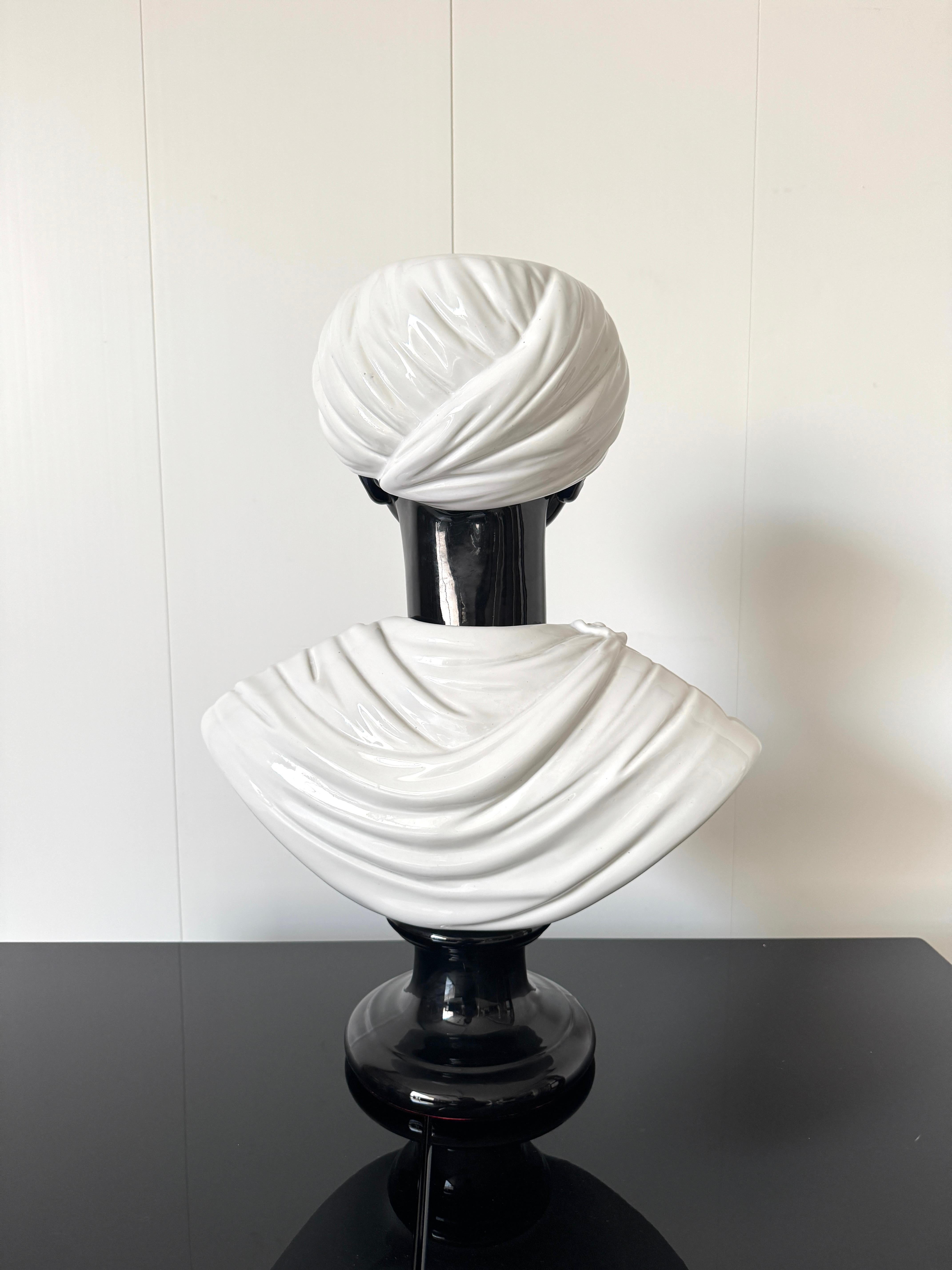 Piero Fornasetti, Vaso 'Testa di Moro', prod. Fornasetti, 1960er Jahre im Angebot 1