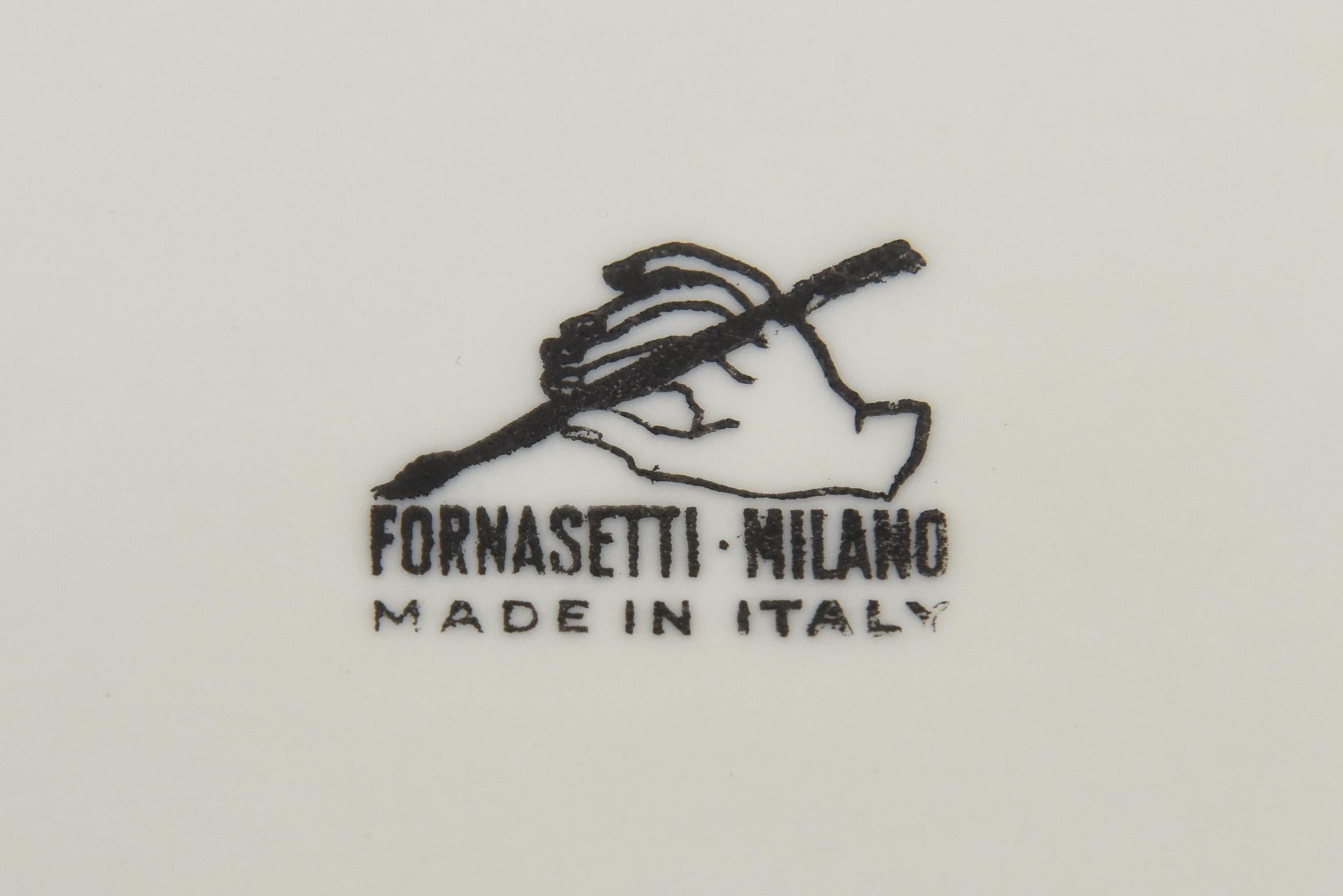 Kleines Tablett aus vergoldetem Vintage-Porzellan mit Schlüssel und Malachitwirbel von Piero Fornasetti im Angebot 3