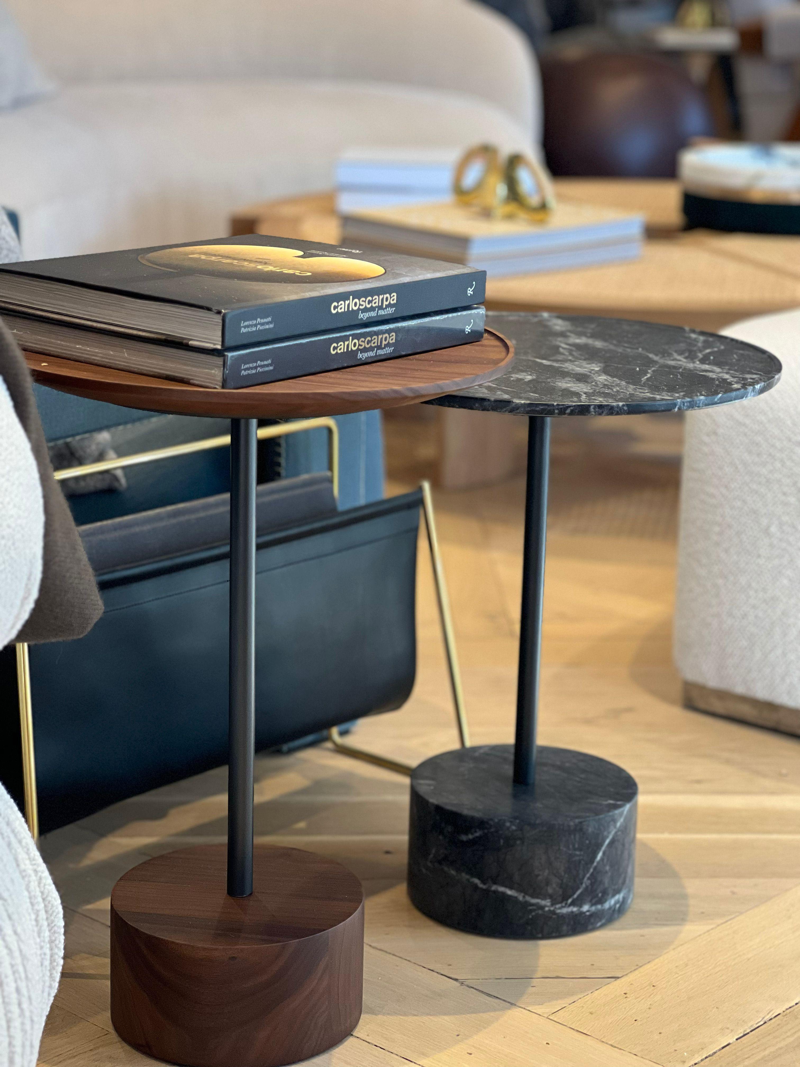 italien Table basse Piero Lissoni 194 9 en noyer par Cassina en vente