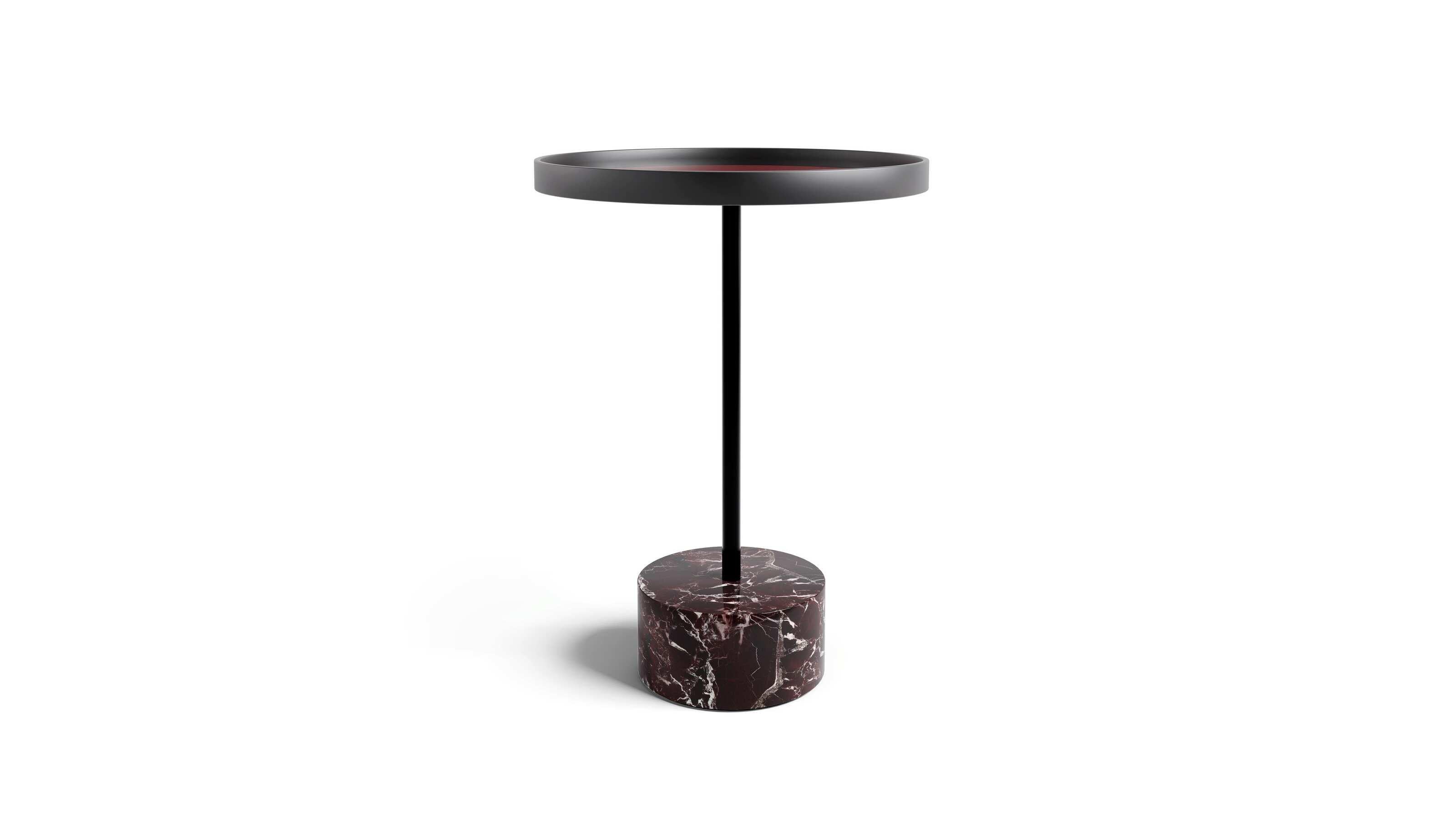 Table d'appoint 9 de Piero Lissoni pour Cassina 

Piero Lissoni produit une série de tables et de tables basses design aux formes modulaires et cylindriques conçues pour l'ameublement domestique, les collectivités et les restaurants.

Disponibles en