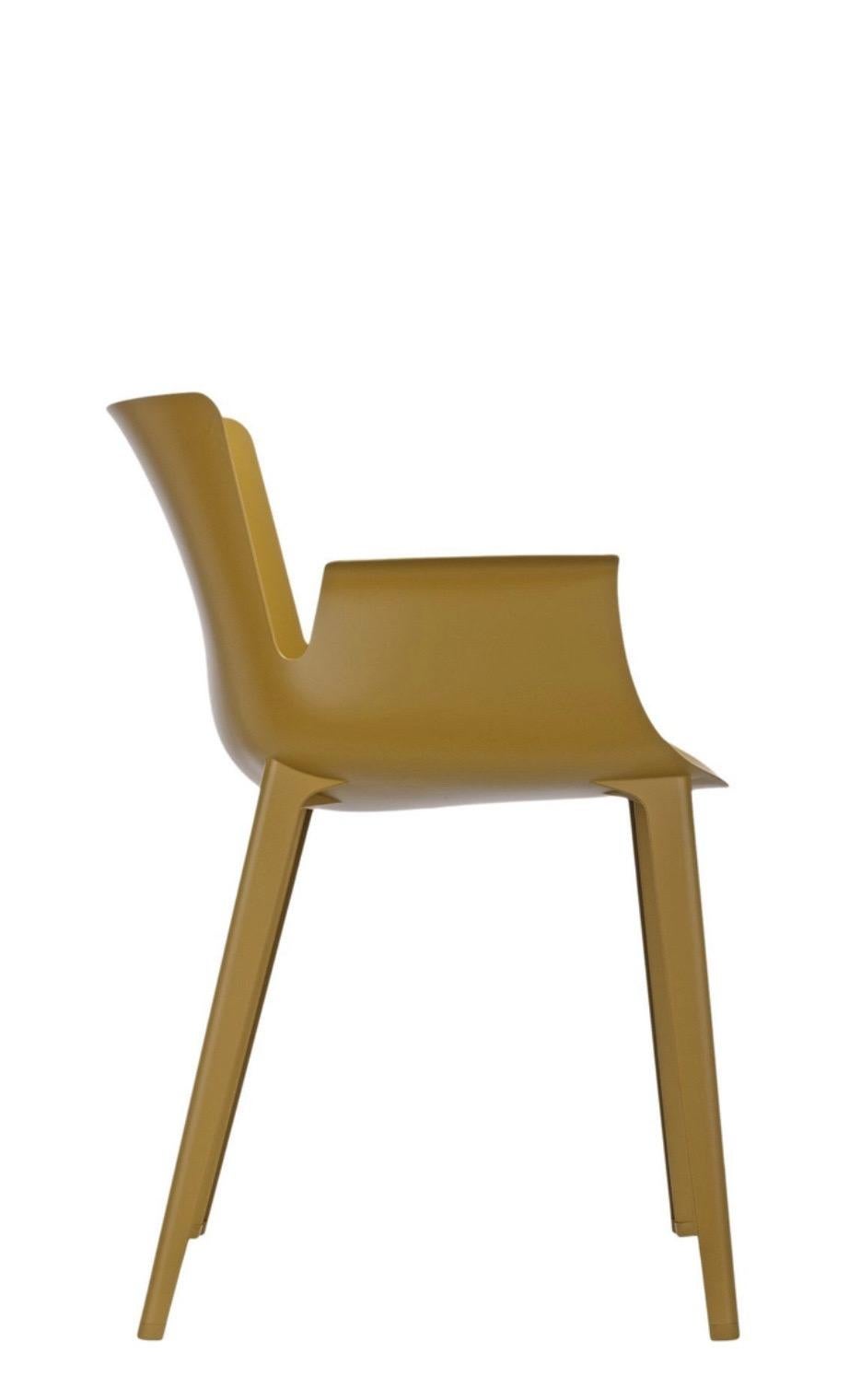 Organico moderno Piero Lissoni Per Kartell Poltrona Piuma in Mustard sage in vendita