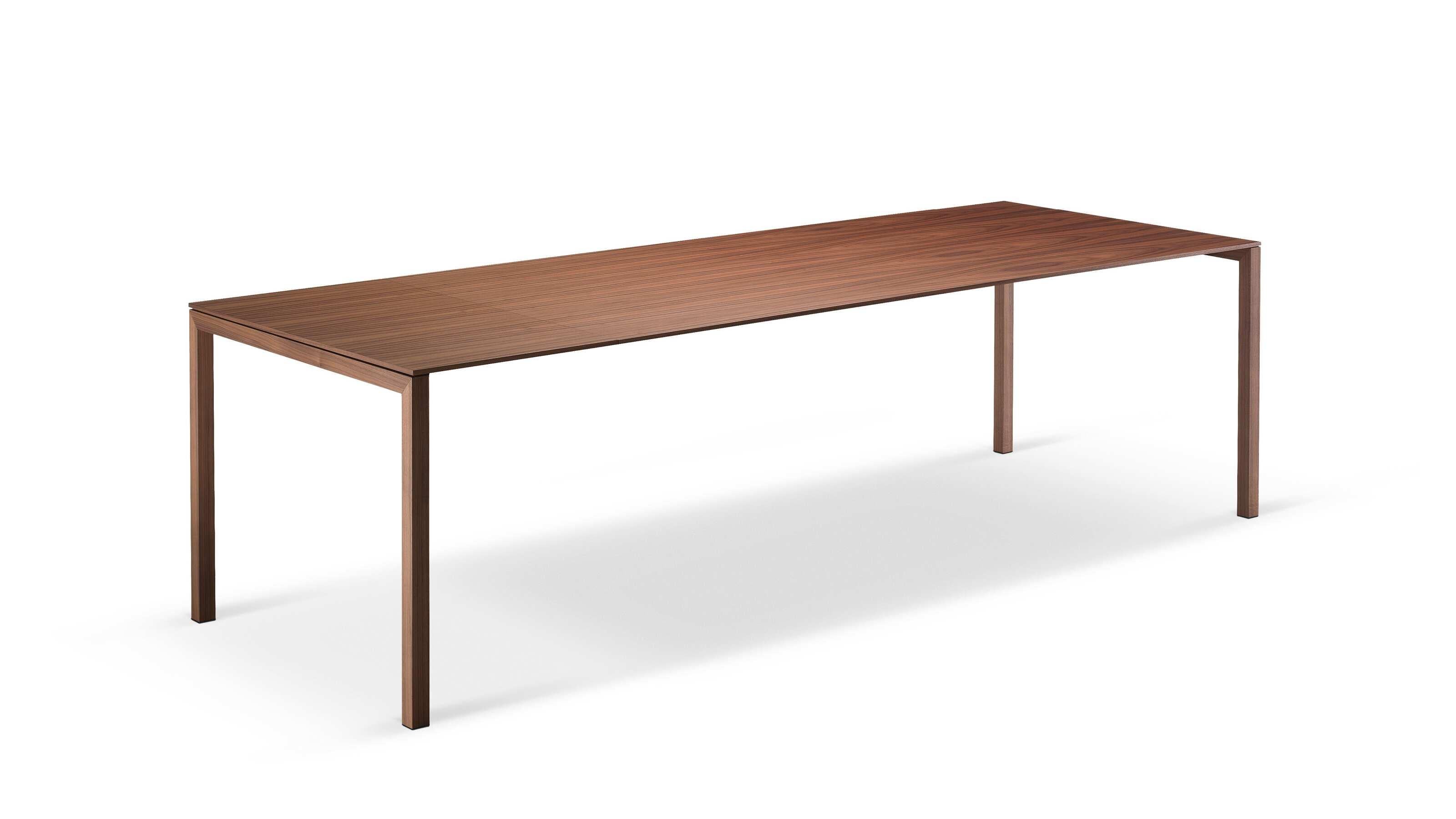 Mesa Naan Piero Lissoni Para Cassina 

Ligereza y solidez son las claves para descifrar esta mesa de diseño minimalista de Piero Lissoni que mezcla formas formales y refinamiento artesanal en un mueble moderno, flexible y funcional, disponible