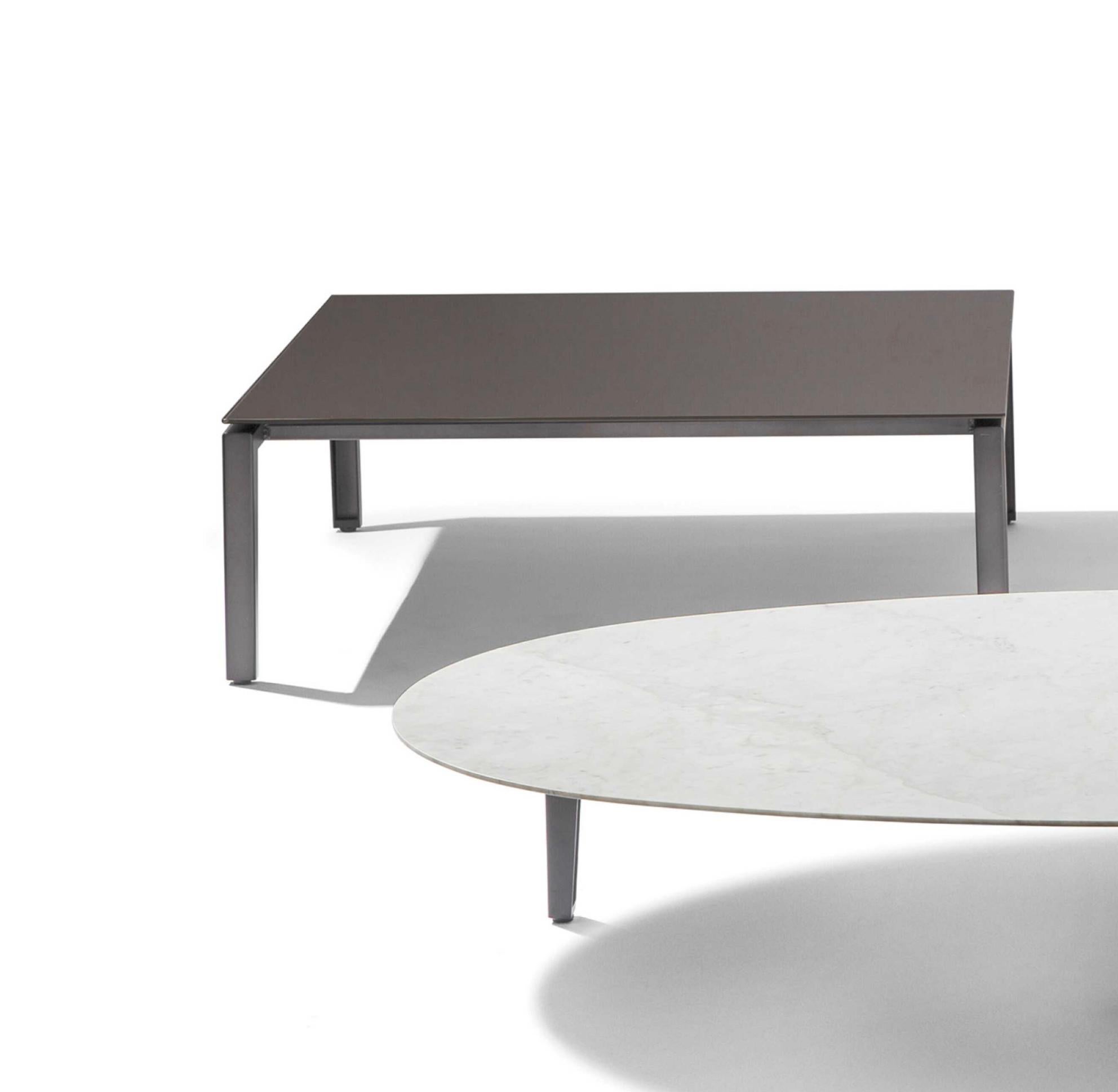 Piero Lissoni Vierer-Set Scighera Tisch für Cassina (Moderne der Mitte des Jahrhunderts) im Angebot