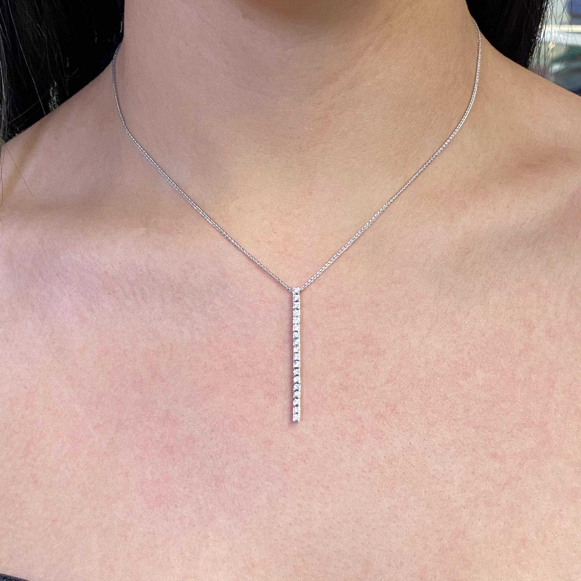 Piero Milano 1 Row Natural Diamond Drop Pendant Necklace 18k White Gold 0.40cttw In New Condition For Sale In New York, NY