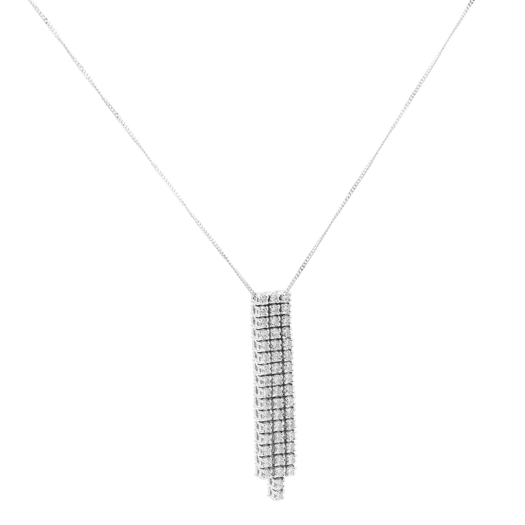 Taille grossière Piero Milano, collier pendentif en or blanc 18 carats avec diamants naturels de 1,68 carat poids total en vente