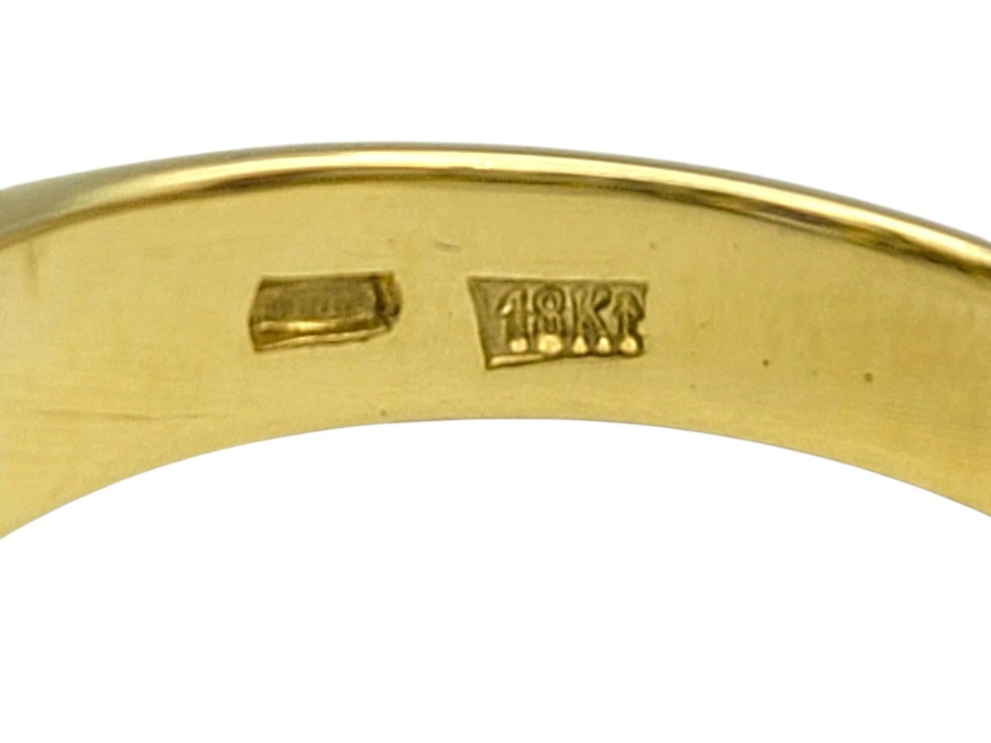 Piero Milano Oval Cut Tanzanite & Diamond Cocktail Ring in 18 Karat Yellow Gold en venta 3