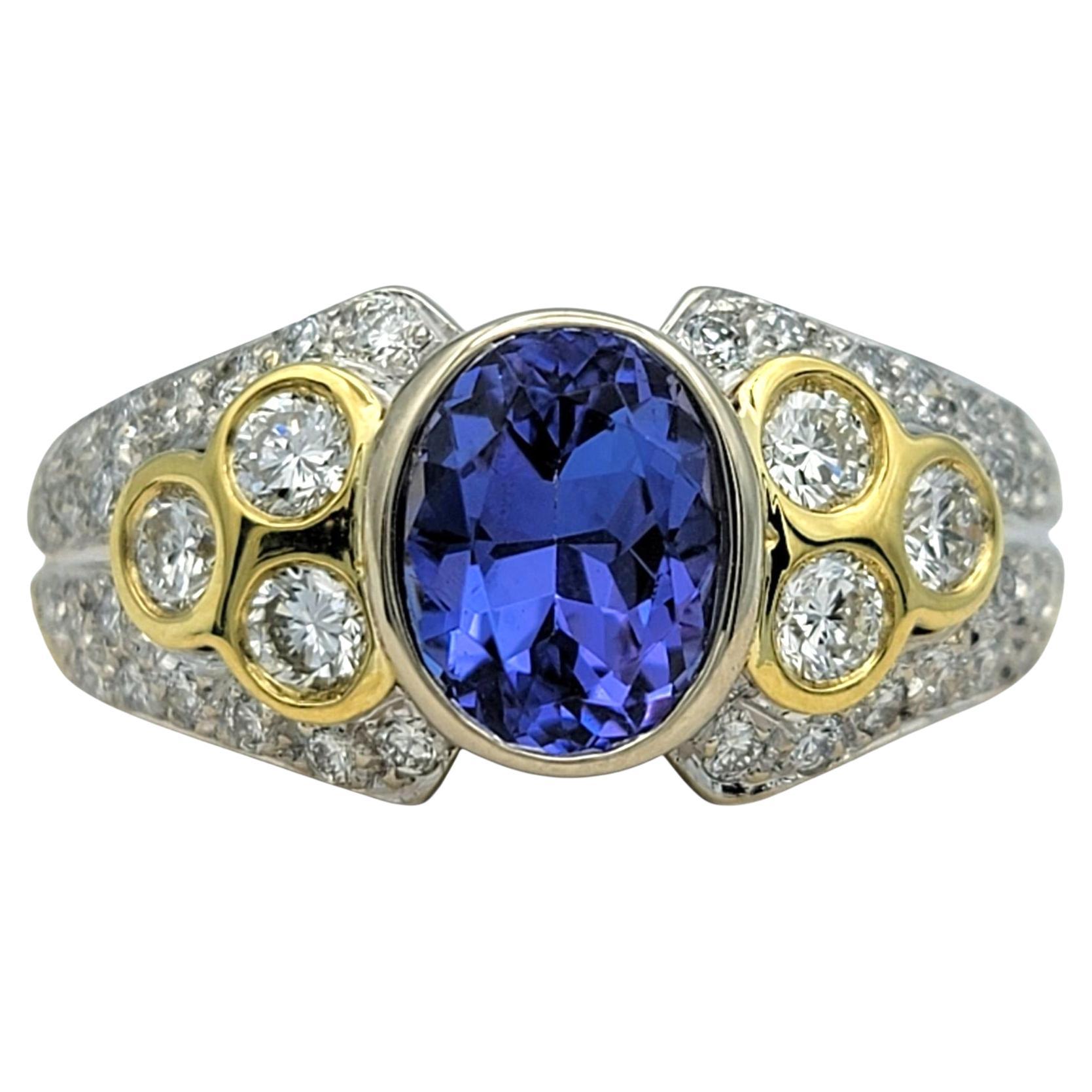 Piero Milano Oval Cut Tanzanite & Diamond Cocktail Ring in 18 Karat Yellow Gold en venta