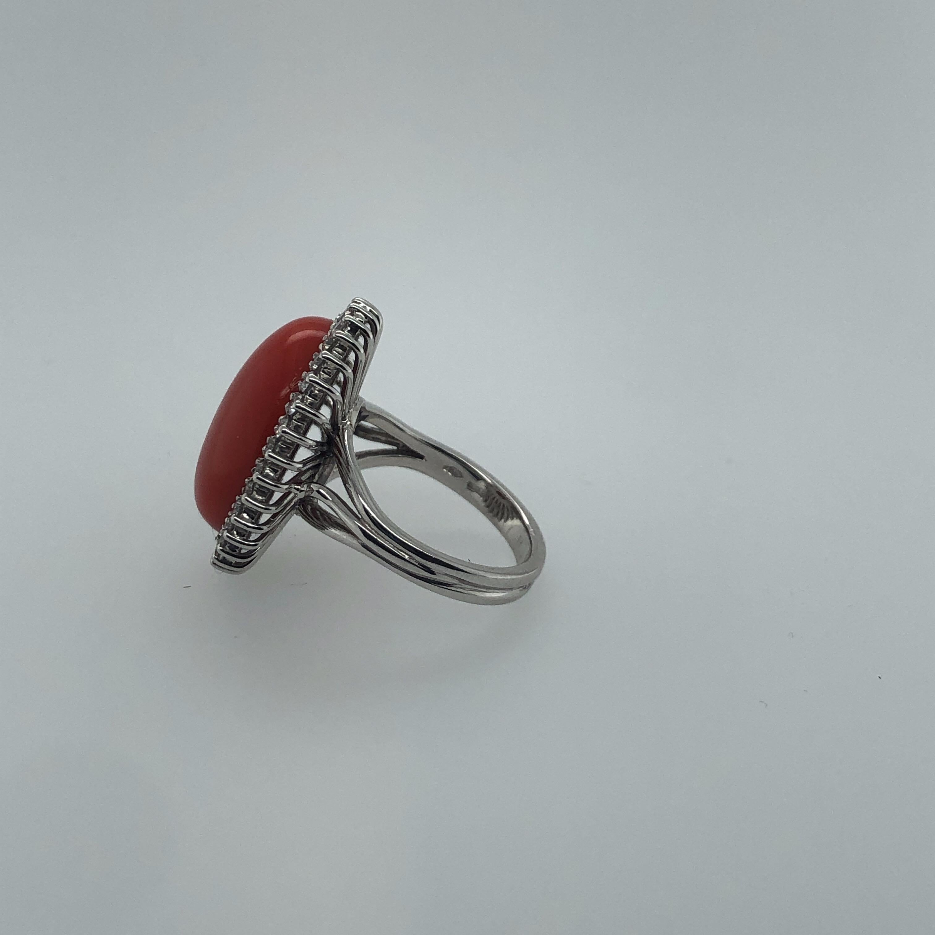 18K White Gold Oval Coral and Diamond Ring 
Ring is size 7
Piero Milano 