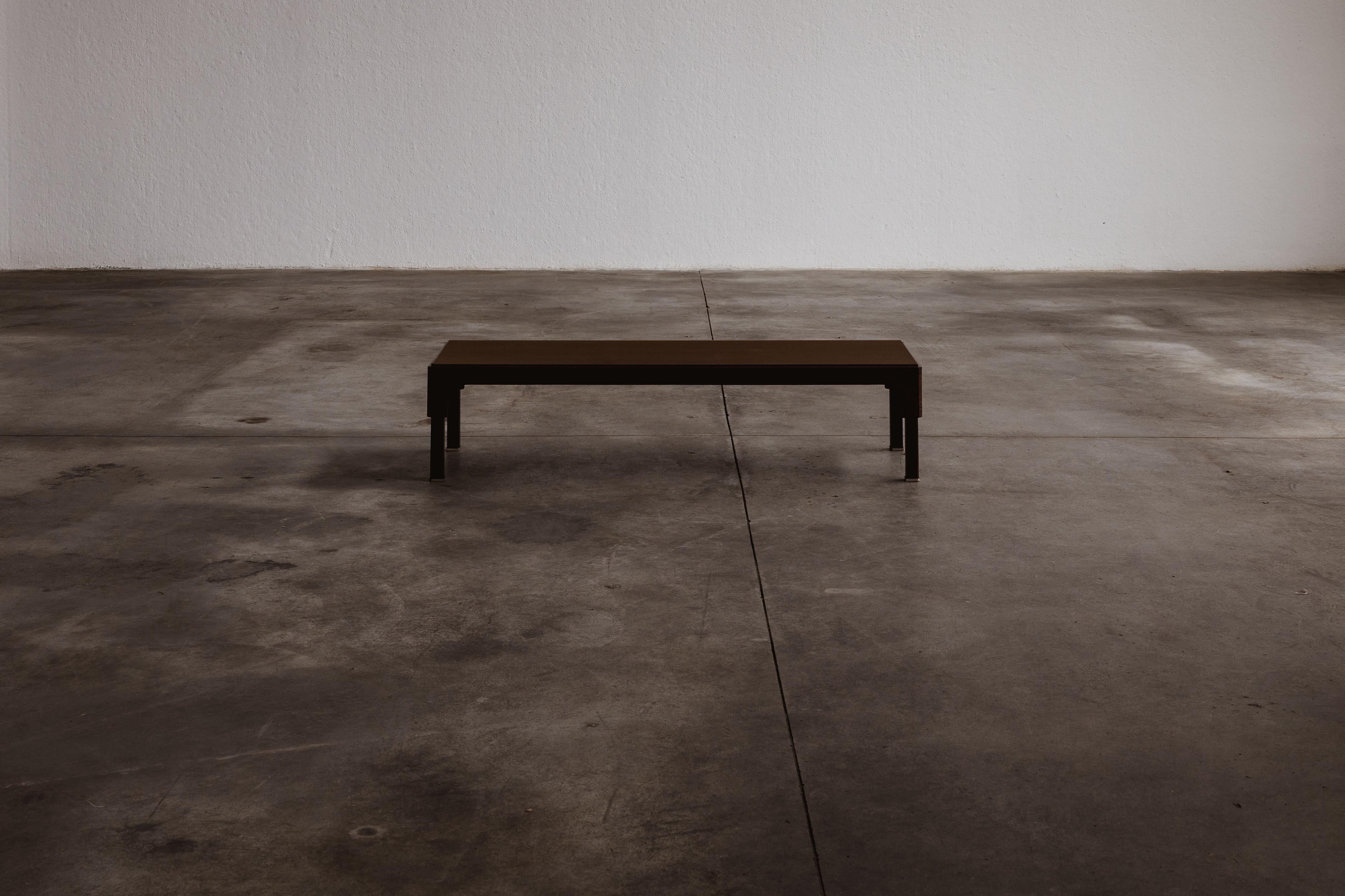 italien Piero Ranzani Personalità Table basse pour Elam, 1960s en vente