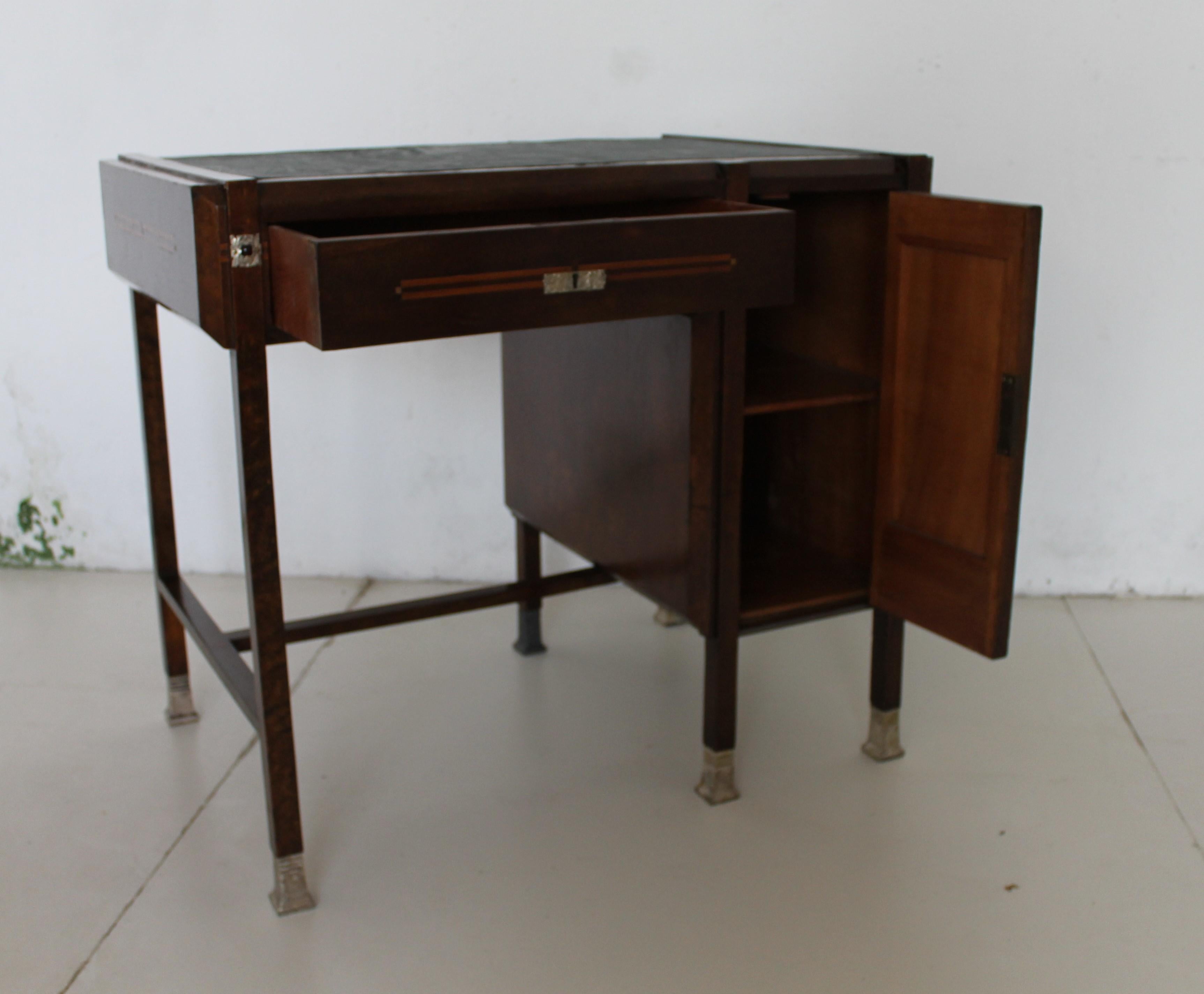 Italian Piero Zen Small Desk with Maple and Mather of Pearl Inlays, Italy Milan For Sale