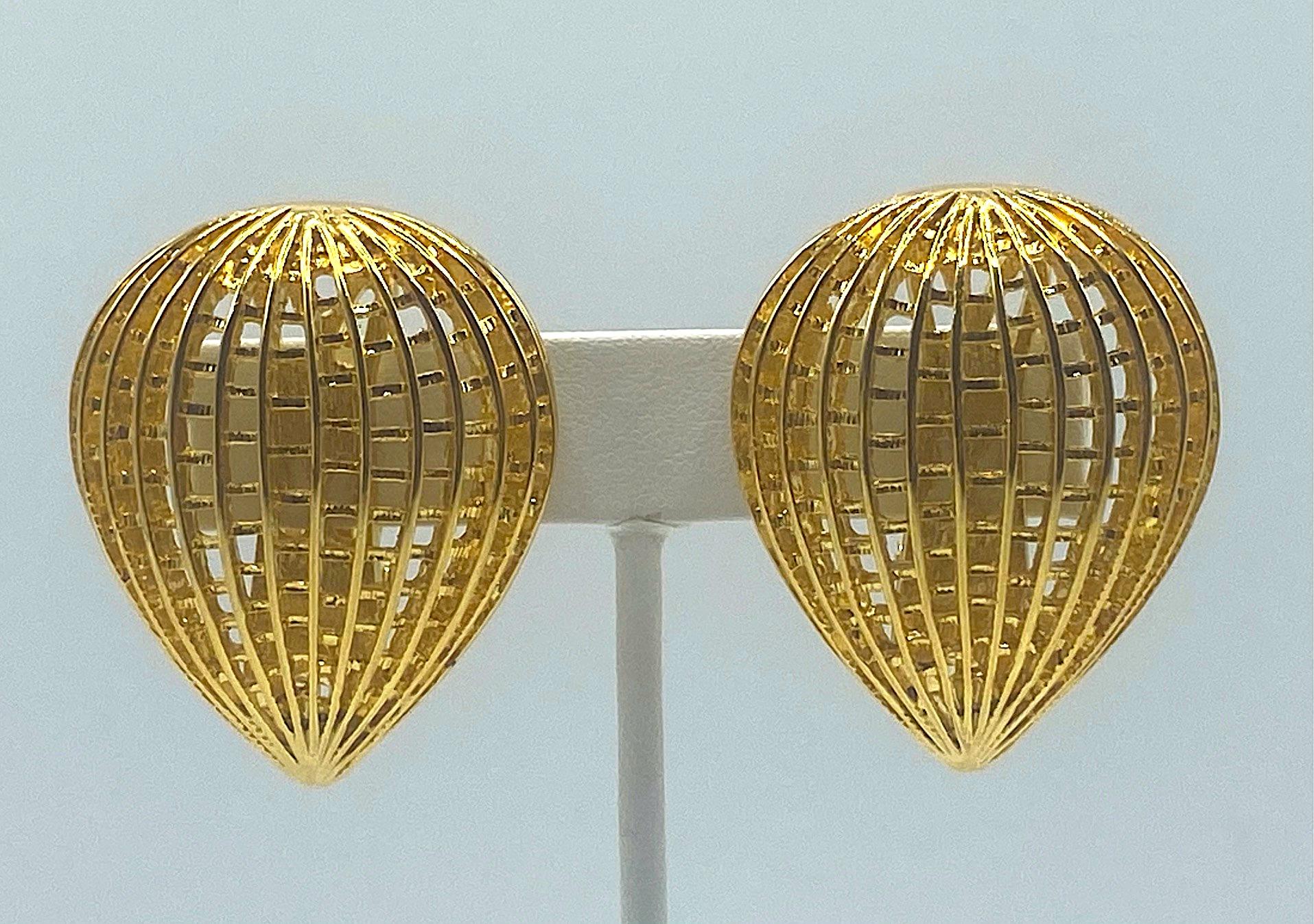 Pierre Balmain 1980s Large Gold Openwork Earrings 4