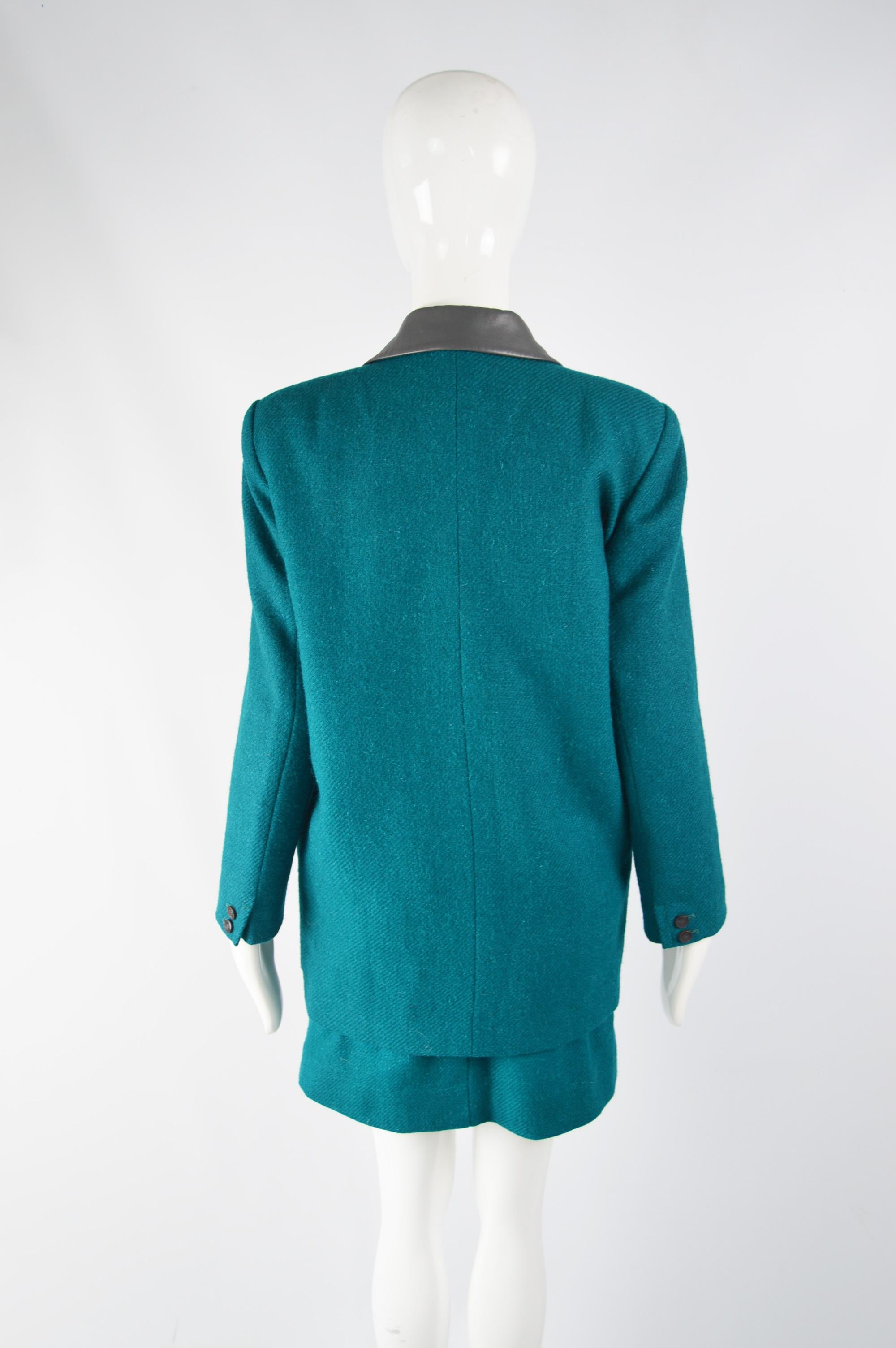 Women's Pierre Balmain 1980s Vintage Wool Blazer Jacket & Mini Skirt Suit For Sale