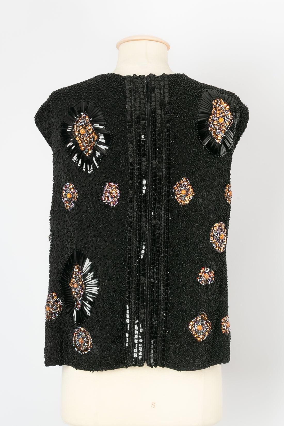 Pierre Balmain Beaded Black Silk Sleeveless Top In Excellent Condition For Sale In SAINT-OUEN-SUR-SEINE, FR