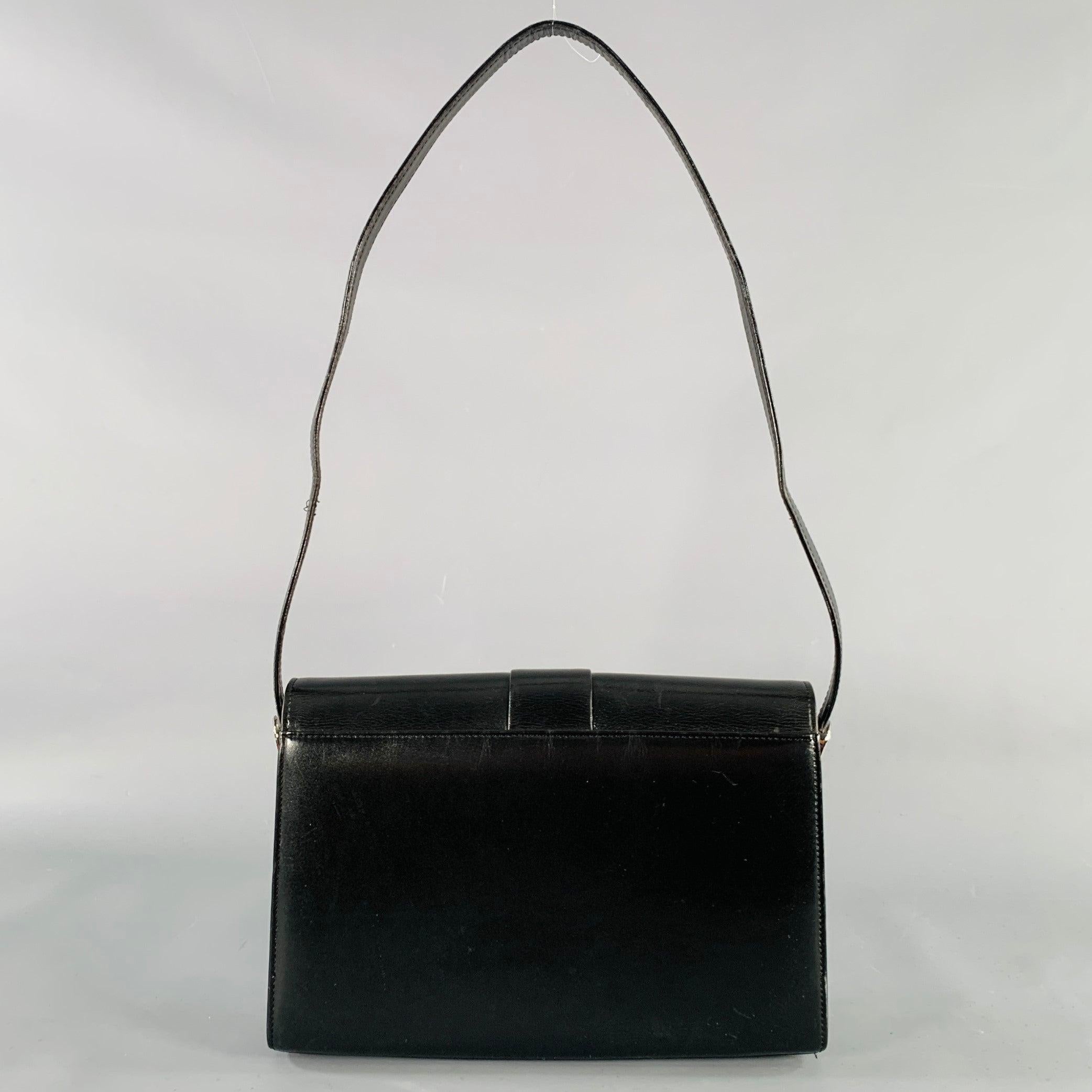 PIERRE BALMAIN Bolso bandolera de cuero negro plateado en Bueno estado para la venta en San Francisco, CA