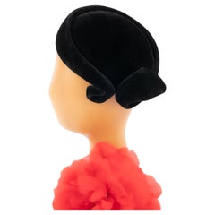 Cappello Pierre Balmain in velluto nero