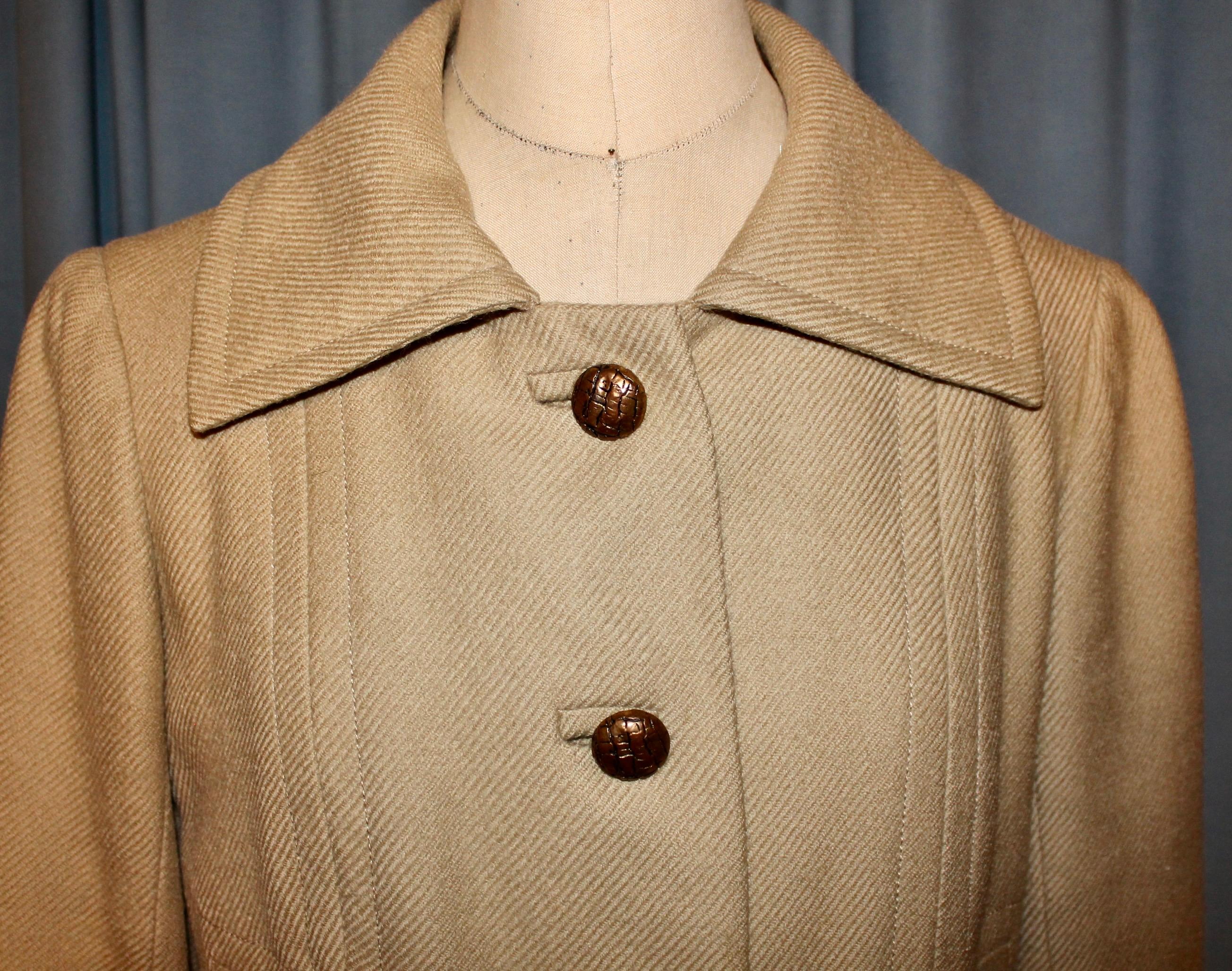 Cappotto Pierre Balmain In condizioni buone in vendita a Sharon, CT