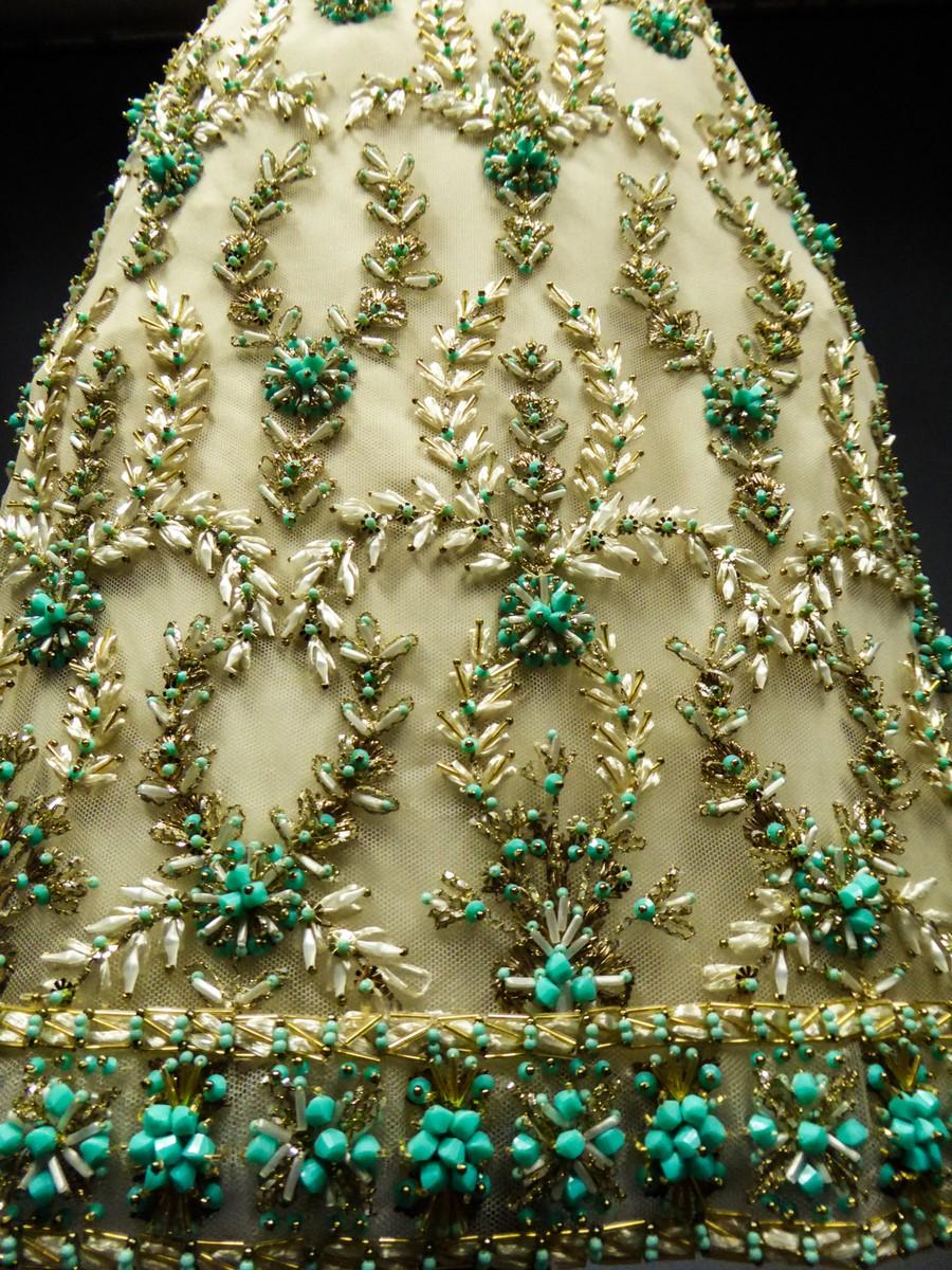 Pierre Balmain Couture Besticktes Cocktailkleid Nummer 127770 - Frühling 1963 10