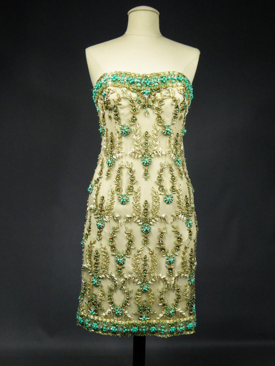 Pierre Balmain Couture Besticktes Cocktailkleid Nummer 127770 - Frühling 1963 (Beige)