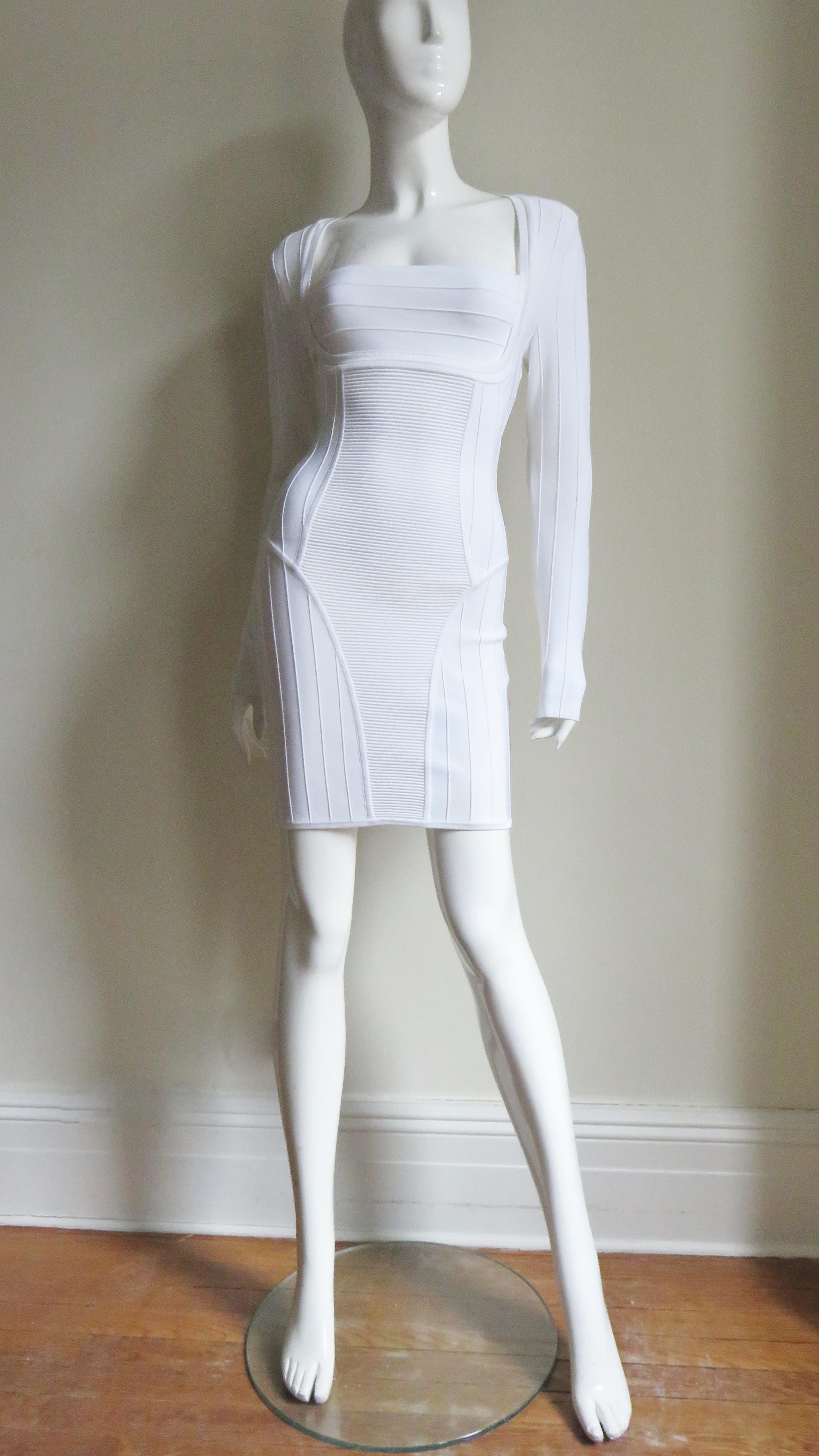 Pierre Balmain White Bodycon Dress For Sale 2