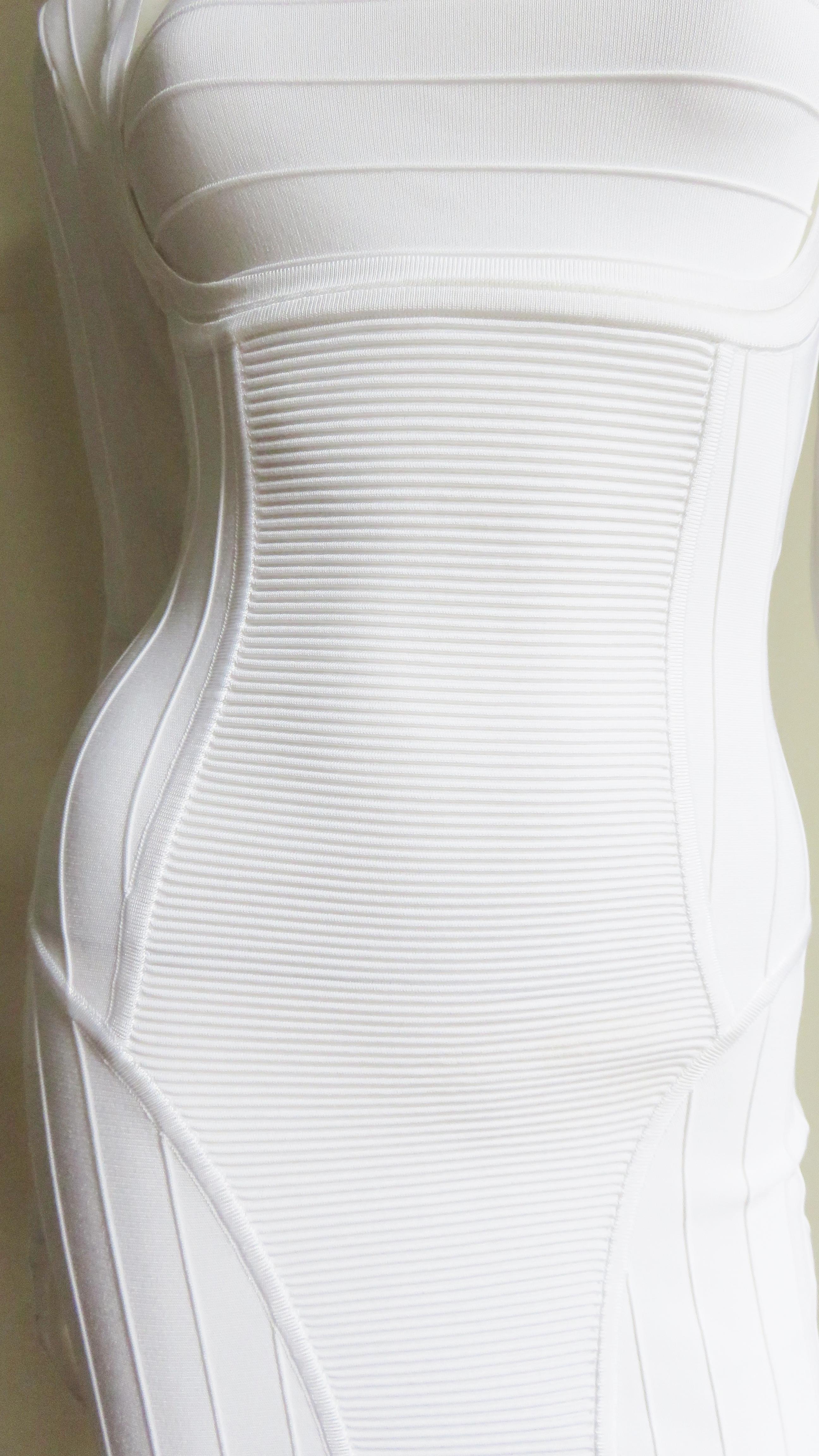 Gray Pierre Balmain White Bodycon Dress For Sale