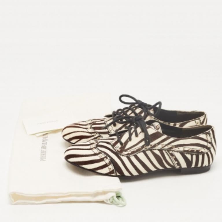 Pierre Balmain - Cheveux de poney imprimés zébrés et cuir clouté  Oxfords à lacets taille 37 en vente 4