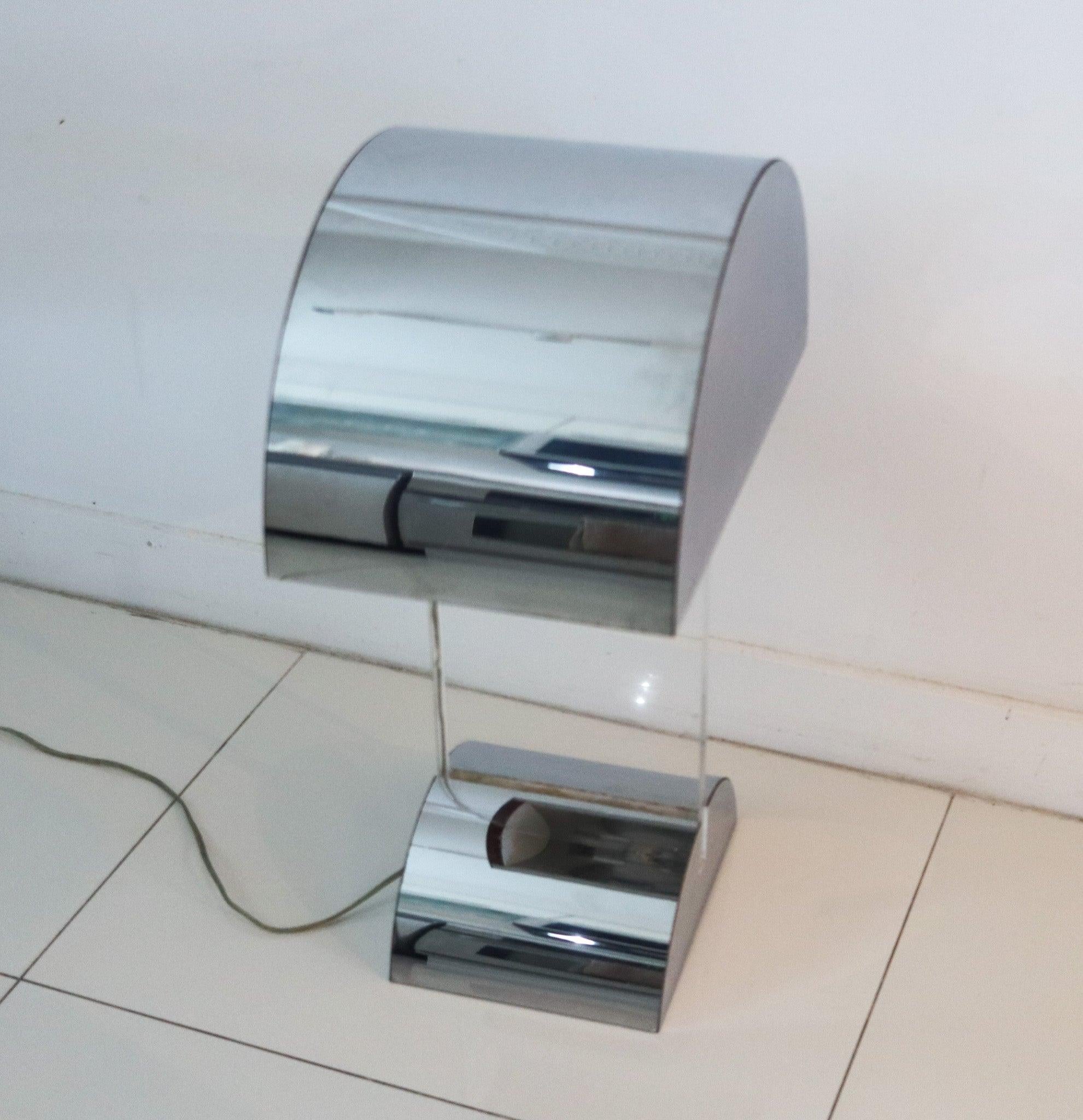 Lucidato PIERRE CARDIN 1970 French Modernist Lucite & Aluminum Statement Table Lamp in vendita