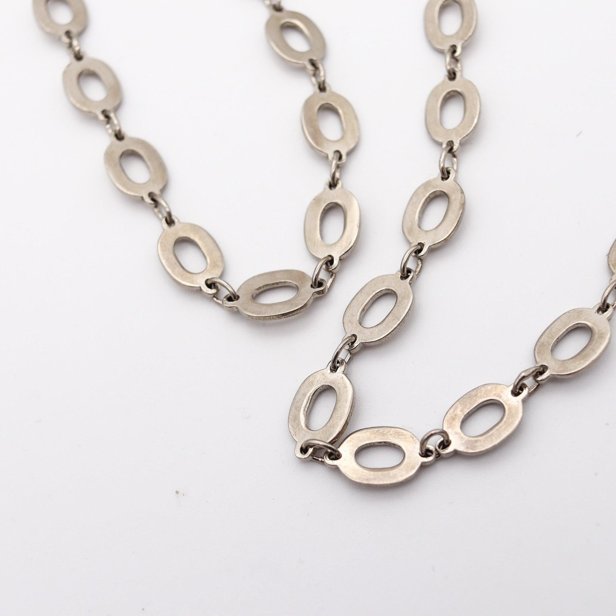 Women's or Men's PIERRE CARDIN 1970 Paris Modernist Long Necklace Sautoir In .925 Sterling Silver For Sale
