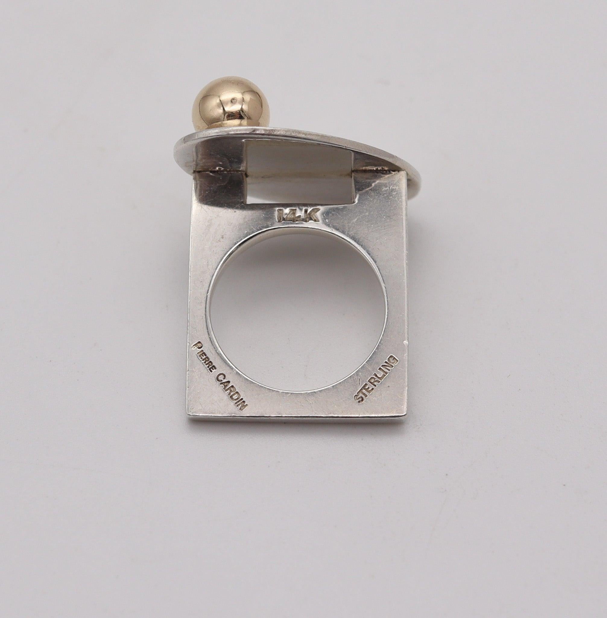 PIERRE CARDIN 1970 Paris Sculptural Geometric Ring In 14Kt Gold And Sterling For Sale 1