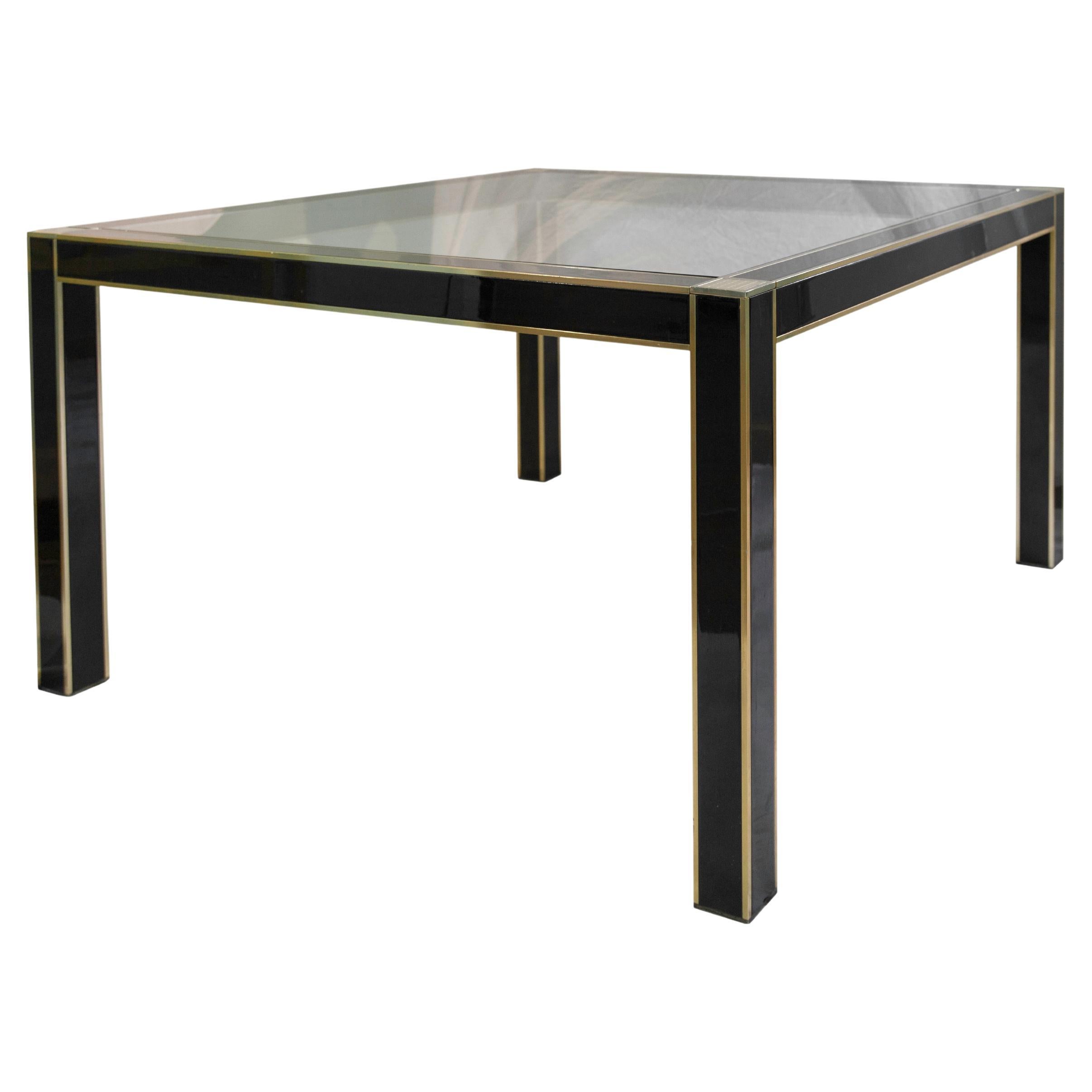 Pierre Cardin 1970 Table de salle à manger carrée en métal laqué noir, laiton et verre