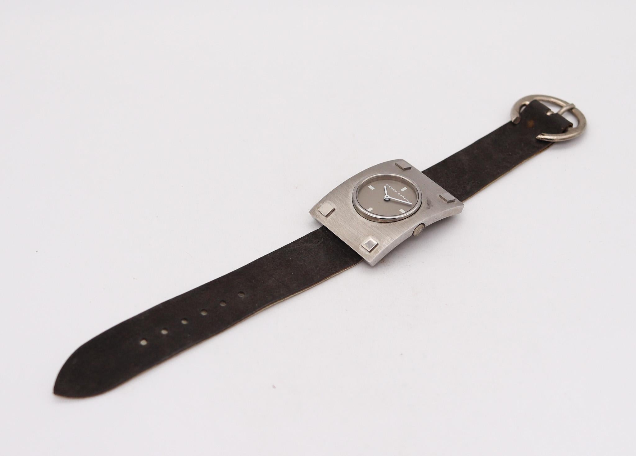 Jaeger LeCoultre PC123 wrist watch designed by Pierre Cardin.

Fabulous retro wrist watch, designed in France by fashion designer Pierre Cardin, back in the 1971. This beautiful and rare watch is the Pierre Cardin model PC123, and was crafted with a