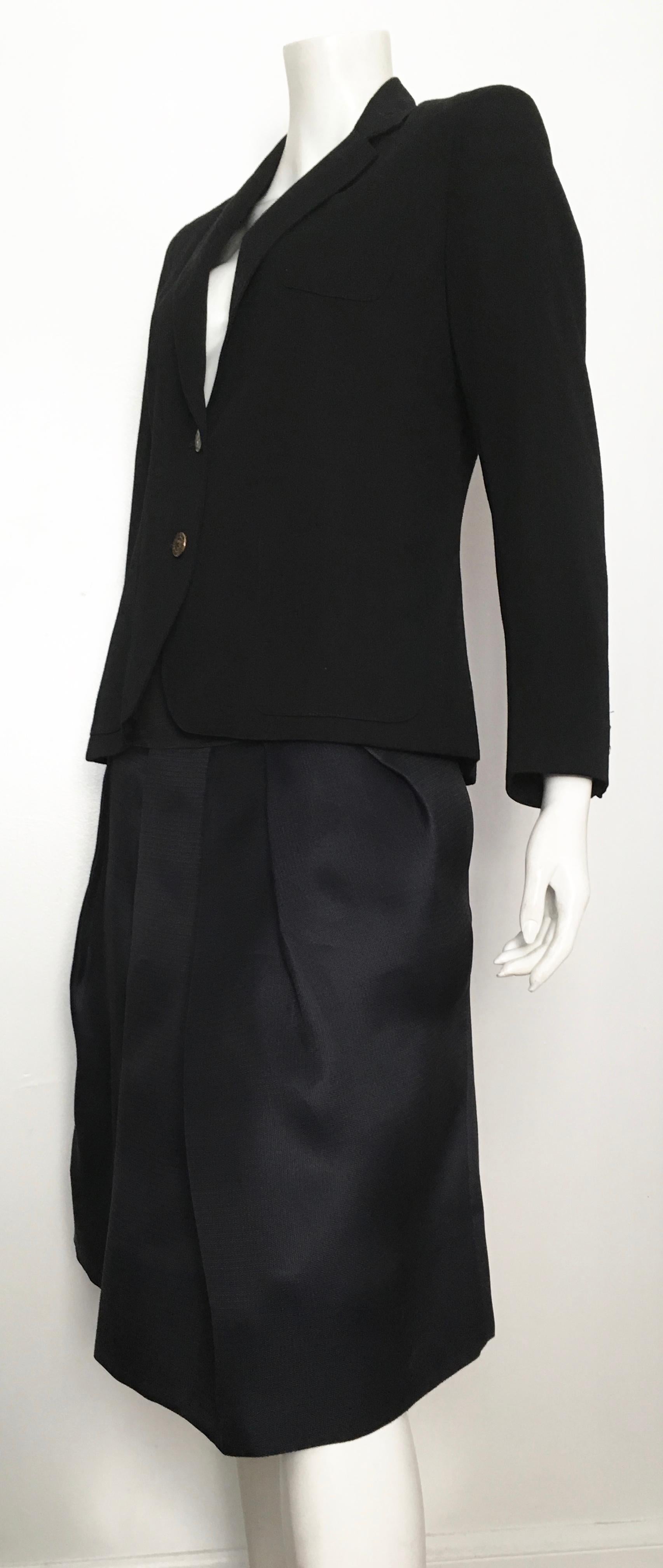 Pierre Cardin 1980s Black Wool Jacket Size 6. For Sale 11