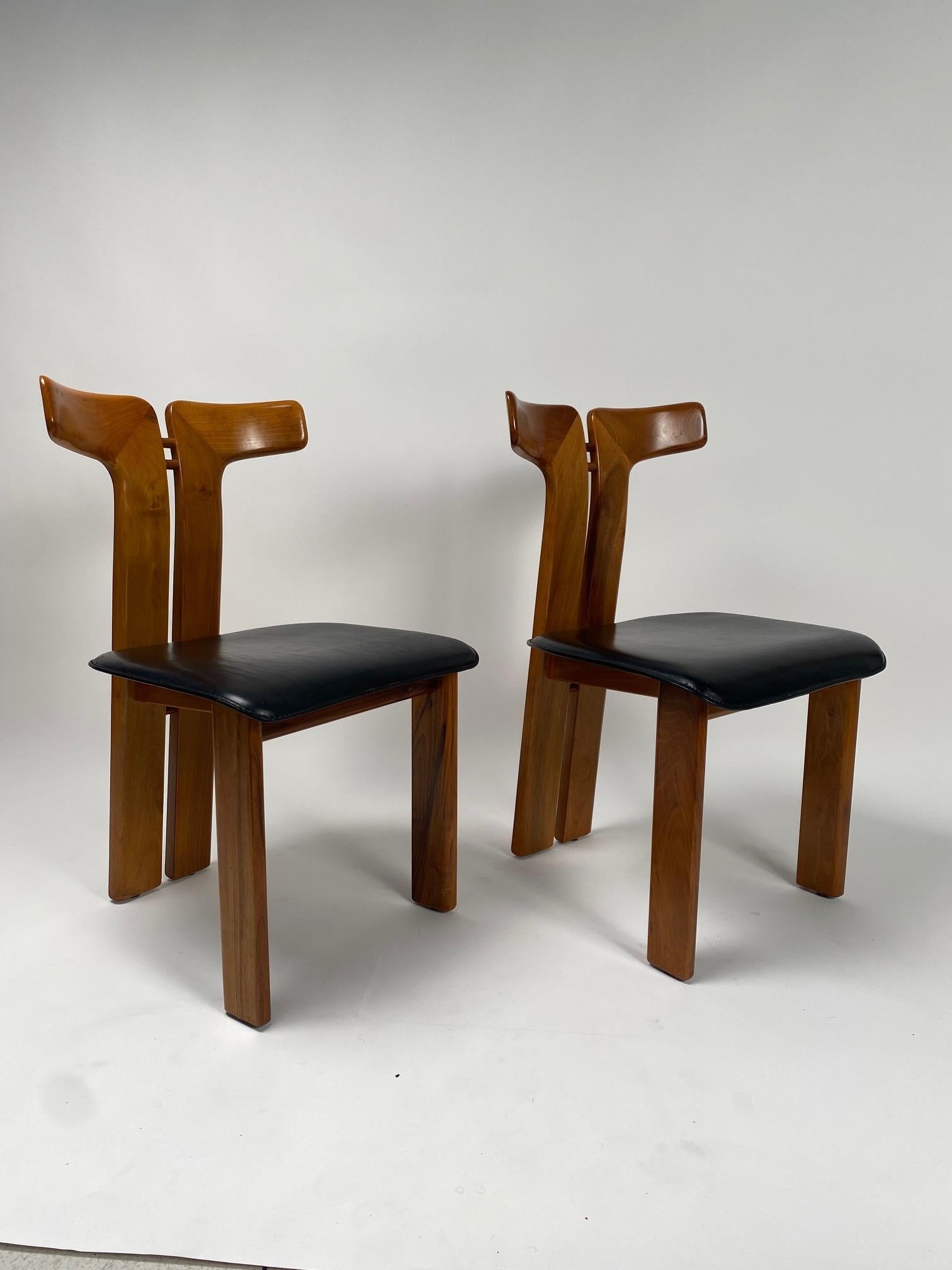 Pierre Cardin, 4 Dining Chairs in Walnut and Leather, 1970s 1