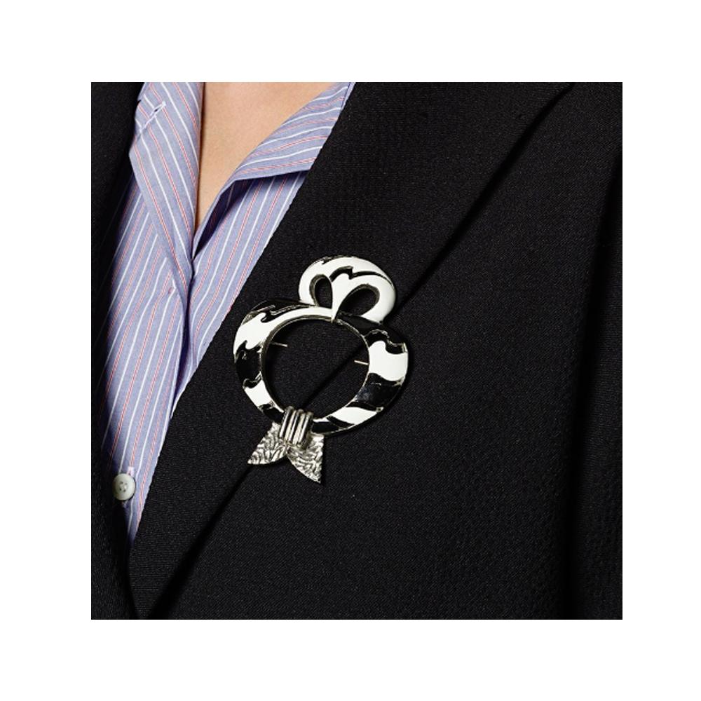 Pierre Cardin 70s Owl black & white enamel brooch/pendant   für Damen oder Herren im Angebot