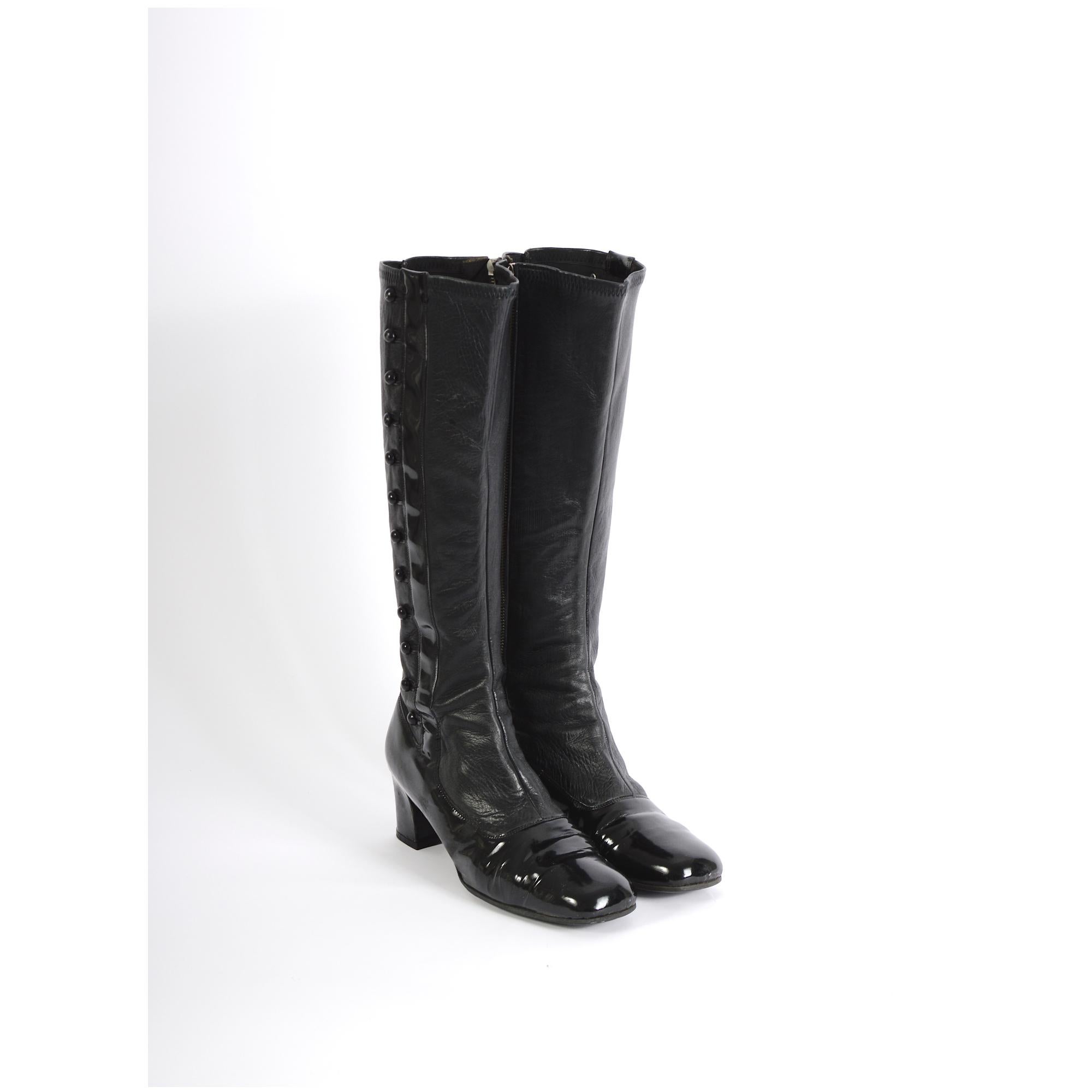 Women's Pierre Cardin Archive Museum-Worthy Vintage Space-Age Black Boots. For Sale