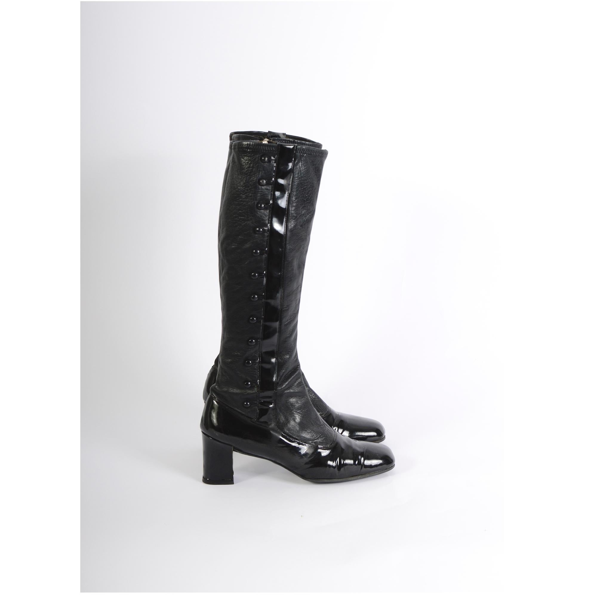 Pierre Cardin Archive Museum-Worthy Vintage Space-Age Black Boots. For Sale 1