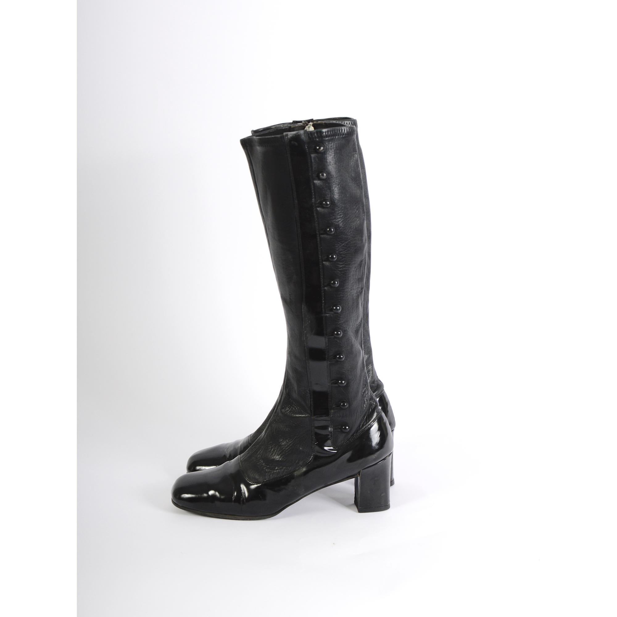 Pierre Cardin Archive Museum-Worthy Vintage Space-Age Black Boots. For Sale 5