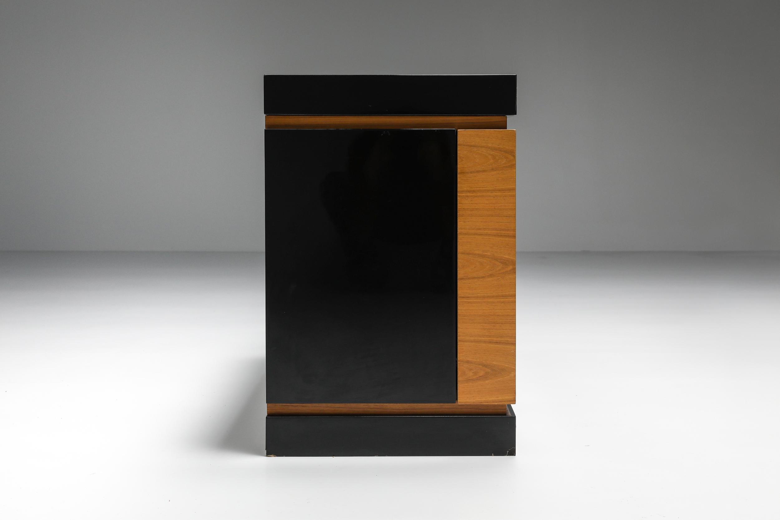 Pierre Cardin Black Lacquer and Teak Drawer Cabinet, Postmodern Credenza, 1970's In Distressed Condition For Sale In Antwerp, BE