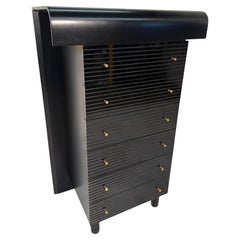 Commodes e cassettiere in Wood